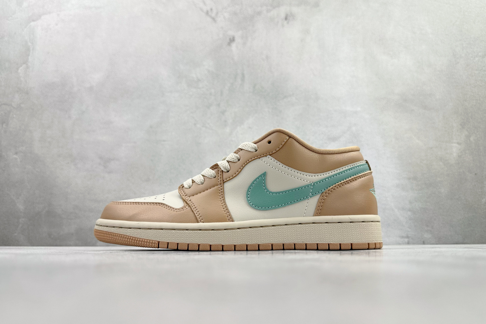 Jordan Air Jordan 1 米橙 DC0774-130 Jordan Air Jordan 1 米橙 DC0774-130