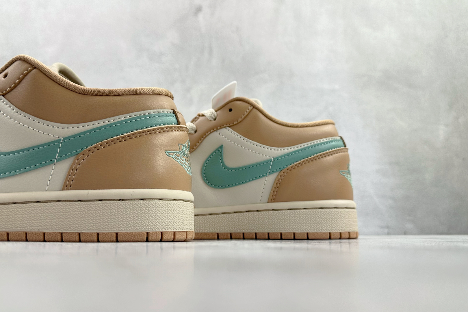 Jordan Air Jordan 1 米橙 DC0774-130 Jordan Air Jordan 1 米橙 DC0774-130