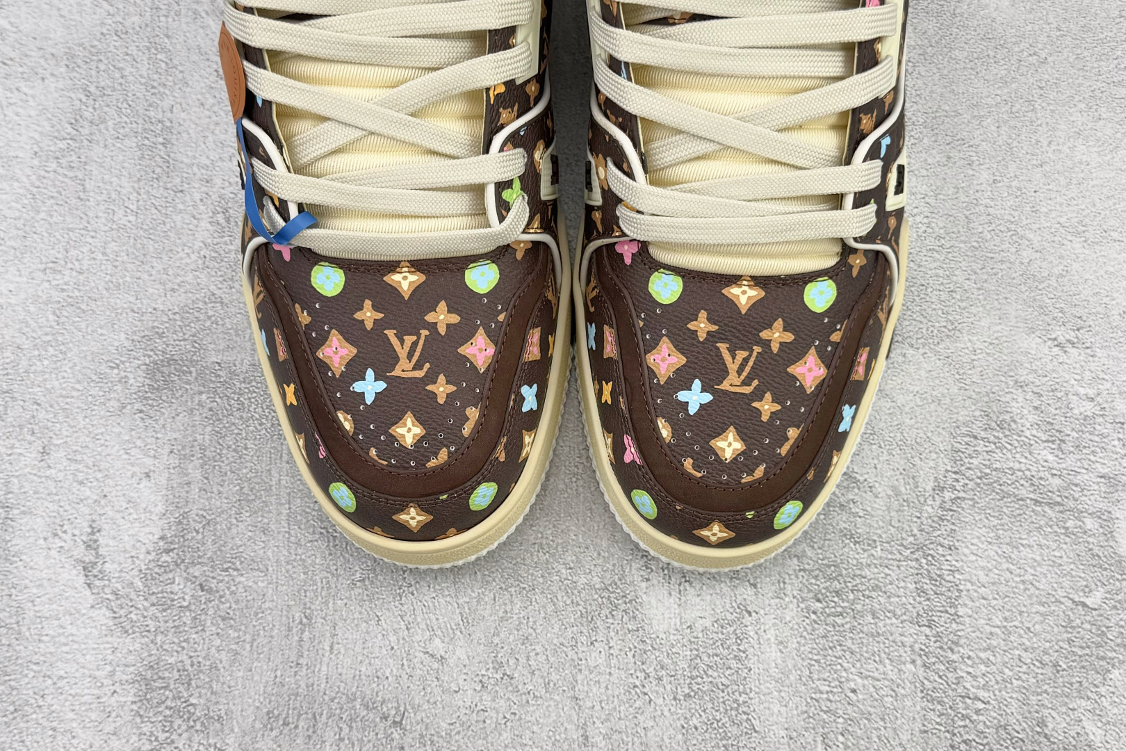 顶级纯原 Tyler x LOUIS VUITTTrainer 棕色 1ACXB1-莆田鞋,莆田鞋货源,高仿鞋,高仿鞋货源,安福档口,莆田高仿鞋,莆田鞋批发,高仿鞋批发,莆田高仿运动鞋,高仿运动鞋,莆田运动鞋 顶级纯原 Tyler x LOUIS VUITTTrainer 棕色 1ACXB1