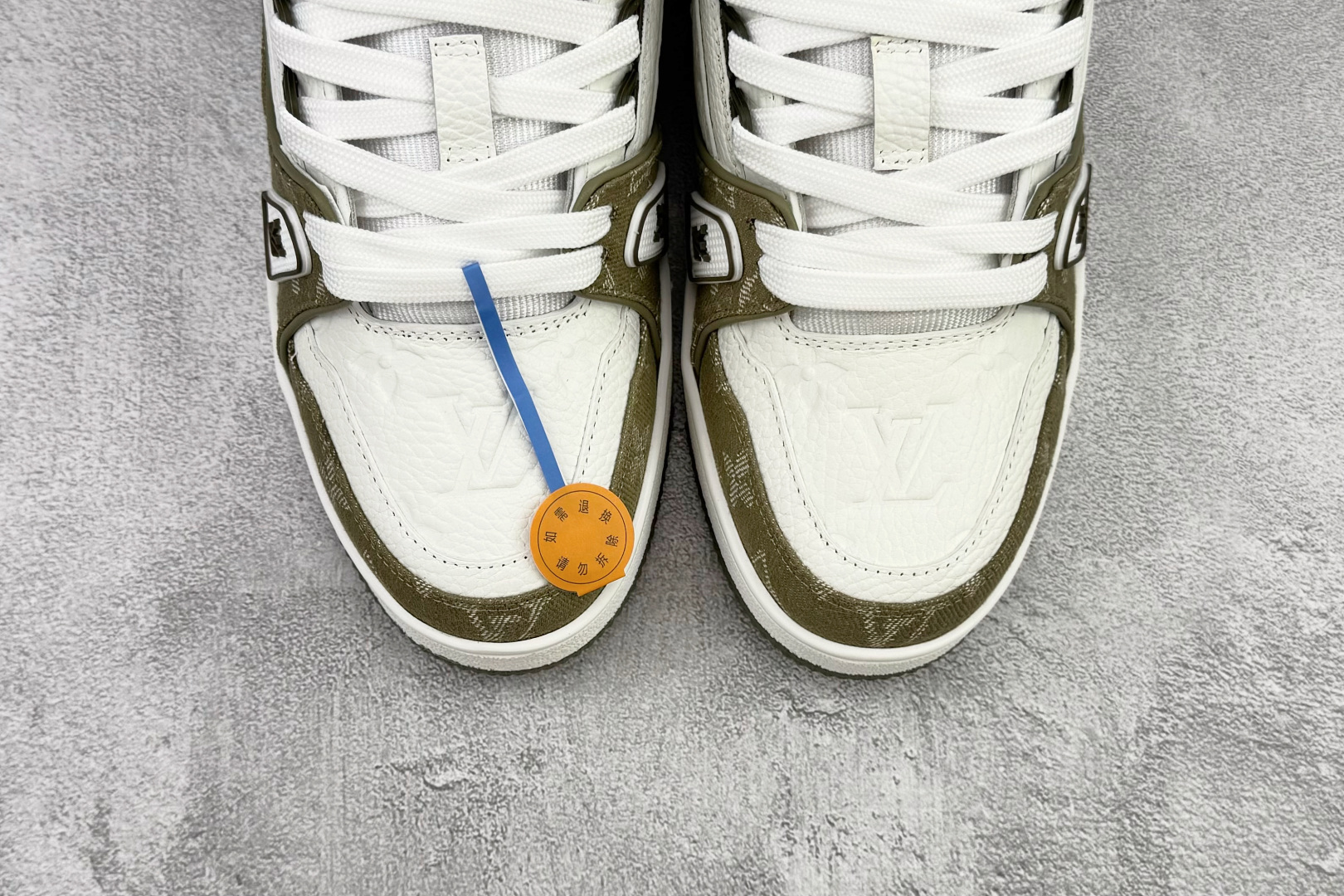 顶级纯原 LOUIS VUITTTrainer 绿色 1AIKMV 顶级纯原 LOUIS VUITTTrainer 绿色 1AIKMV