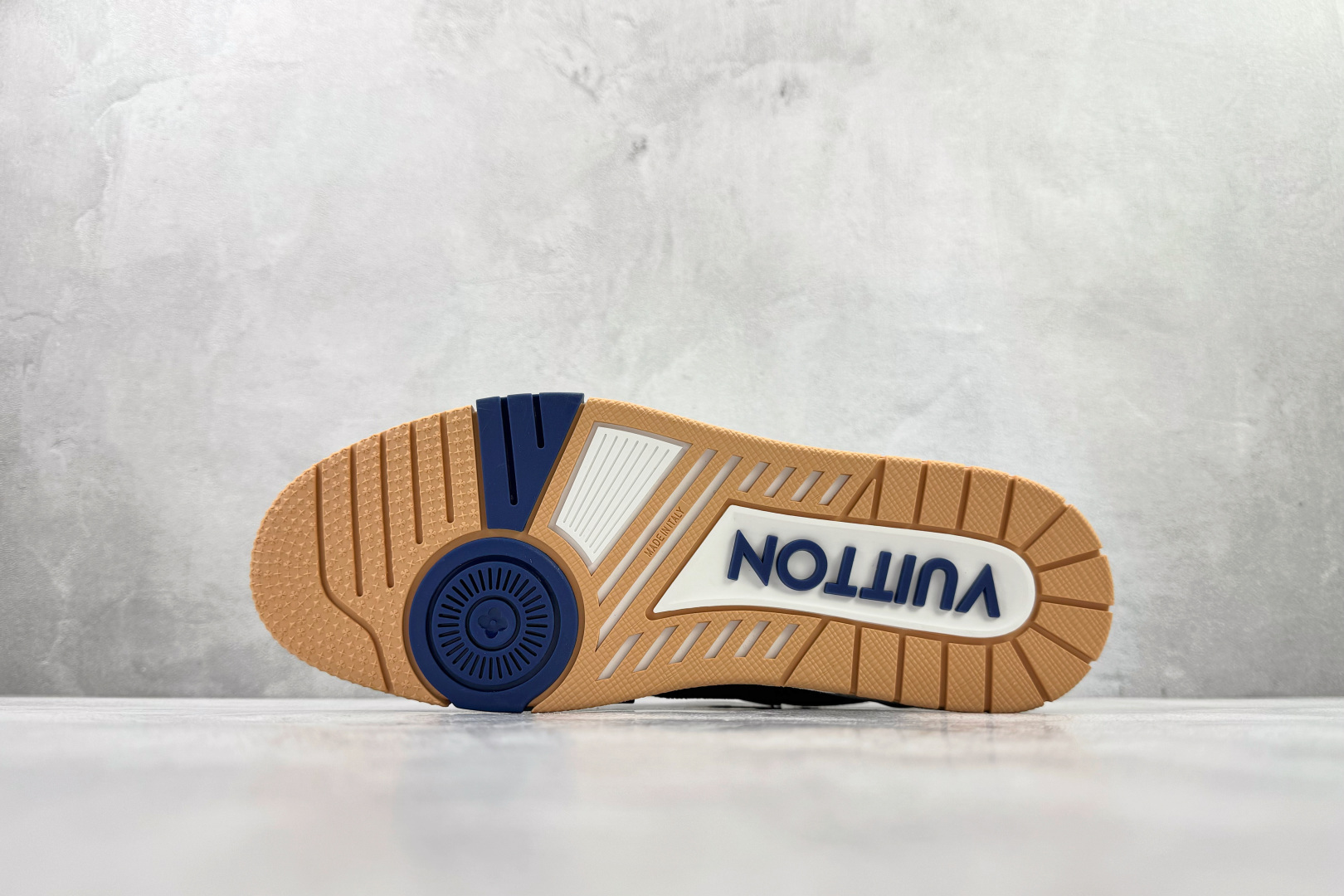 顶级纯原 LOUIS VUITTTrainer 蓝色 1AJ360