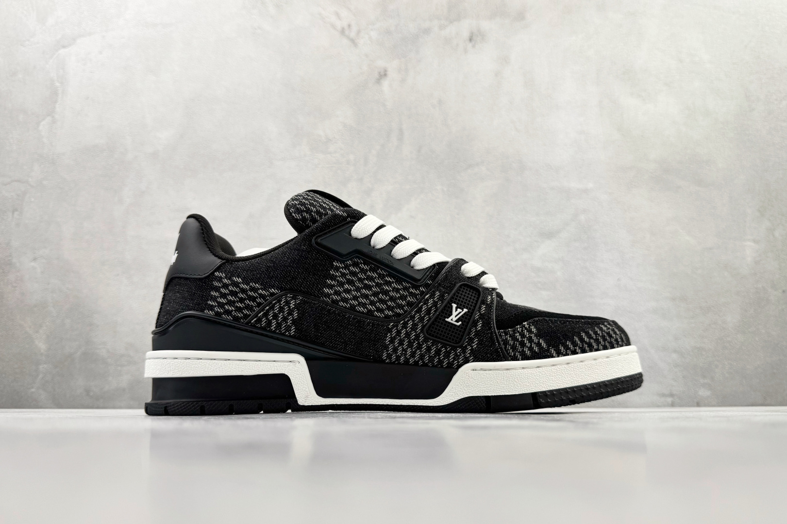 顶级纯原 LOUIS VUITTTrainer 黑色 1AD6DX