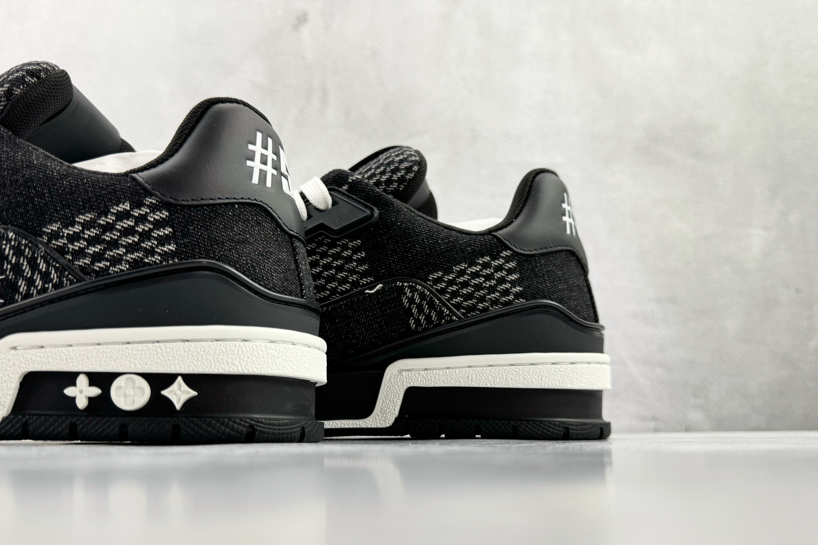 顶级纯原 LOUIS VUITTTrainer 黑色 1AD6DX