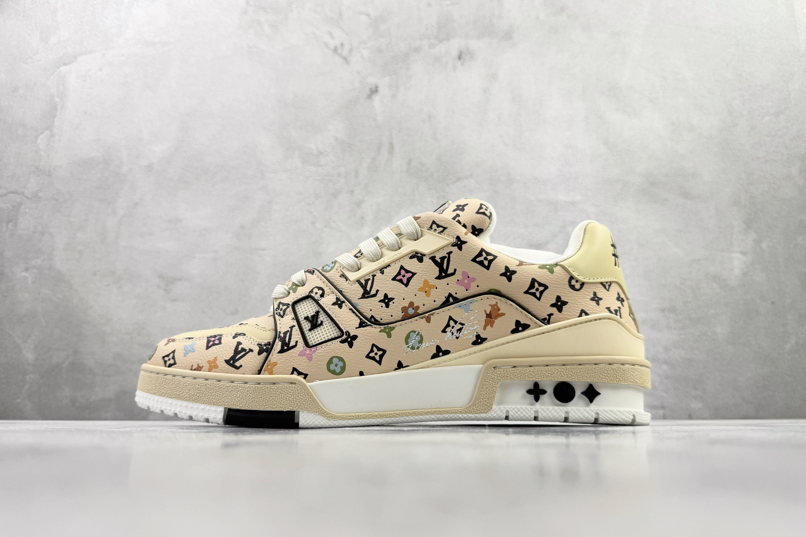 顶级纯原 Tyler x LOUIS VUITTTrainer 米色 1ACXBG 顶级纯原 Tyler x LOUIS VUITTTrainer 米色 1ACXBG