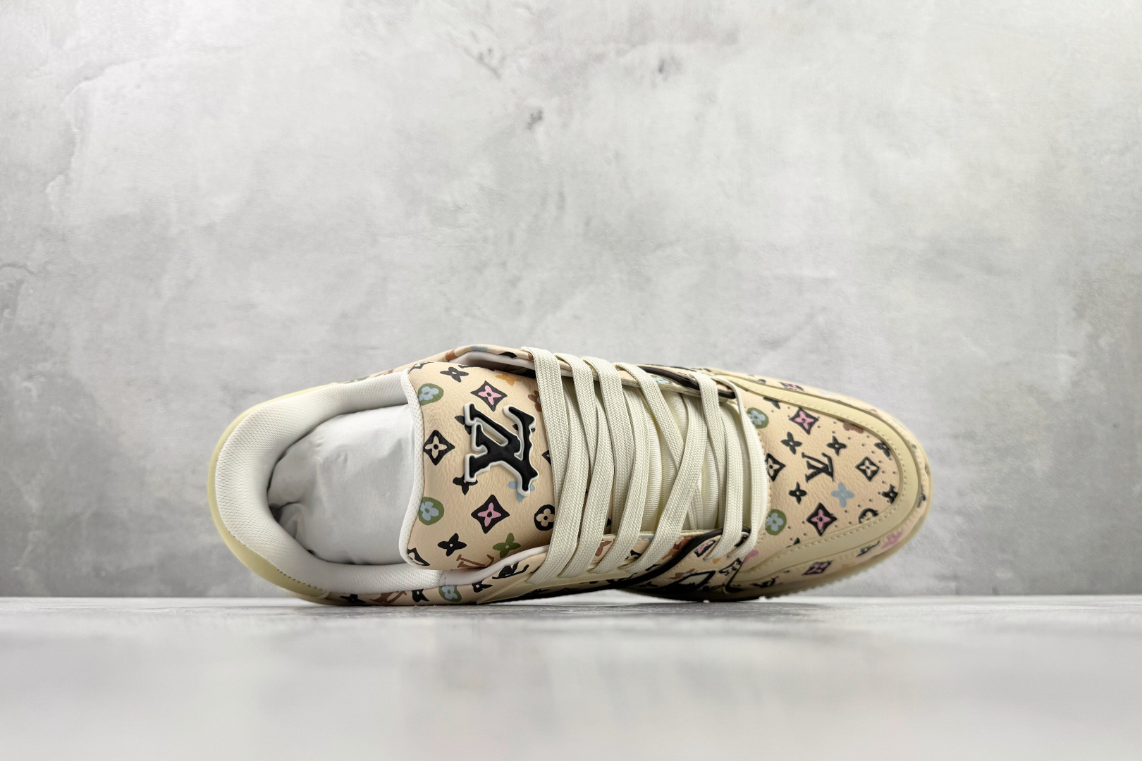 顶级纯原 Tyler x LOUIS VUITTTrainer 米色 1ACXBG 顶级纯原 Tyler x LOUIS VUITTTrainer 米色 1ACXBG