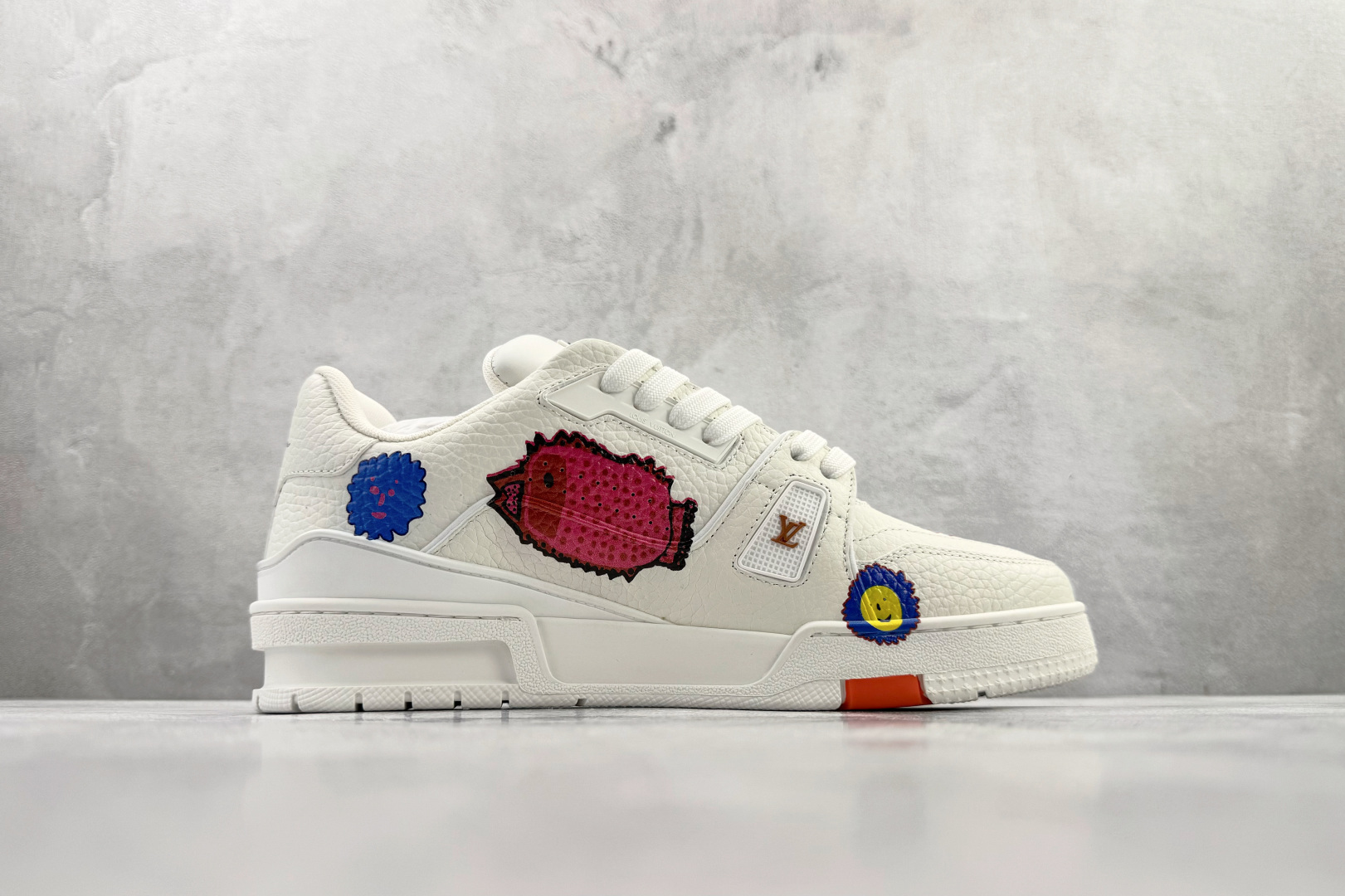 顶级纯原 草间弥生/Yayoi Kusama x LOUIS VUITTTrainer 白色 1ABD3E-莆田鞋,莆田鞋货源,高仿鞋,高仿鞋货源,安福档口,莆田高仿鞋,莆田鞋批发,高仿鞋批发,莆田高仿运动鞋,高仿运动鞋,莆田运动鞋 顶级纯原 草间弥生/Yayoi Kusama x LOUIS VUITTTrainer 白色 1ABD3E