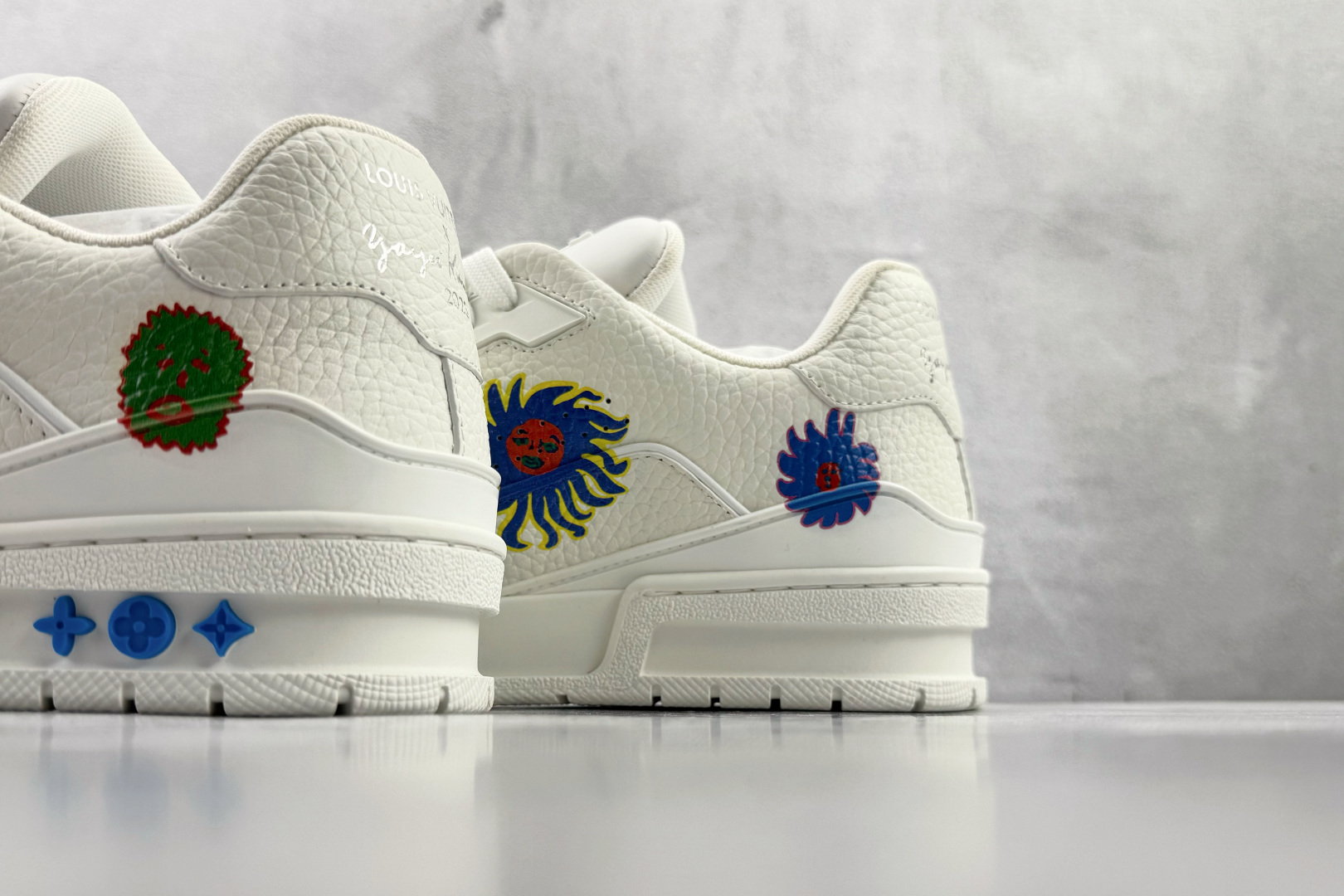 顶级纯原 草间弥生/Yayoi Kusama x LOUIS VUITTTrainer 白色 1ABD3E-莆田鞋,莆田鞋货源,高仿鞋,高仿鞋货源,安福档口,莆田高仿鞋,莆田鞋批发,高仿鞋批发,莆田高仿运动鞋,高仿运动鞋,莆田运动鞋 顶级纯原 草间弥生/Yayoi Kusama x LOUIS VUITTTrainer 白色 1ABD3E