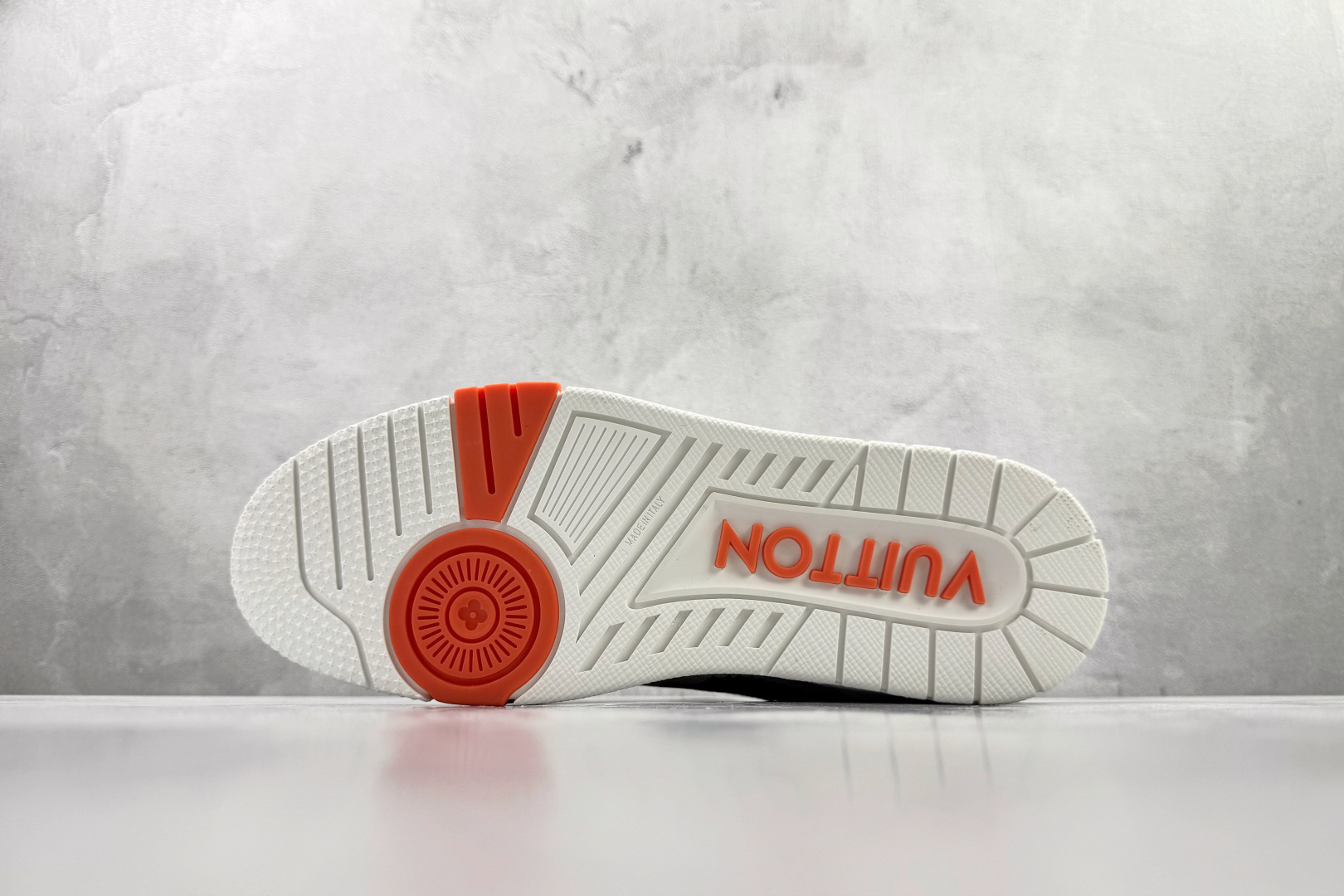 顶级纯原 草间弥生/Yayoi Kusama x LOUIS VUITTTrainer 白色 1ABD3E-莆田鞋,莆田鞋货源,高仿鞋,高仿鞋货源,安福档口,莆田高仿鞋,莆田鞋批发,高仿鞋批发,莆田高仿运动鞋,高仿运动鞋,莆田运动鞋 顶级纯原 草间弥生/Yayoi Kusama x LOUIS VUITTTrainer 白色 1ABD3E