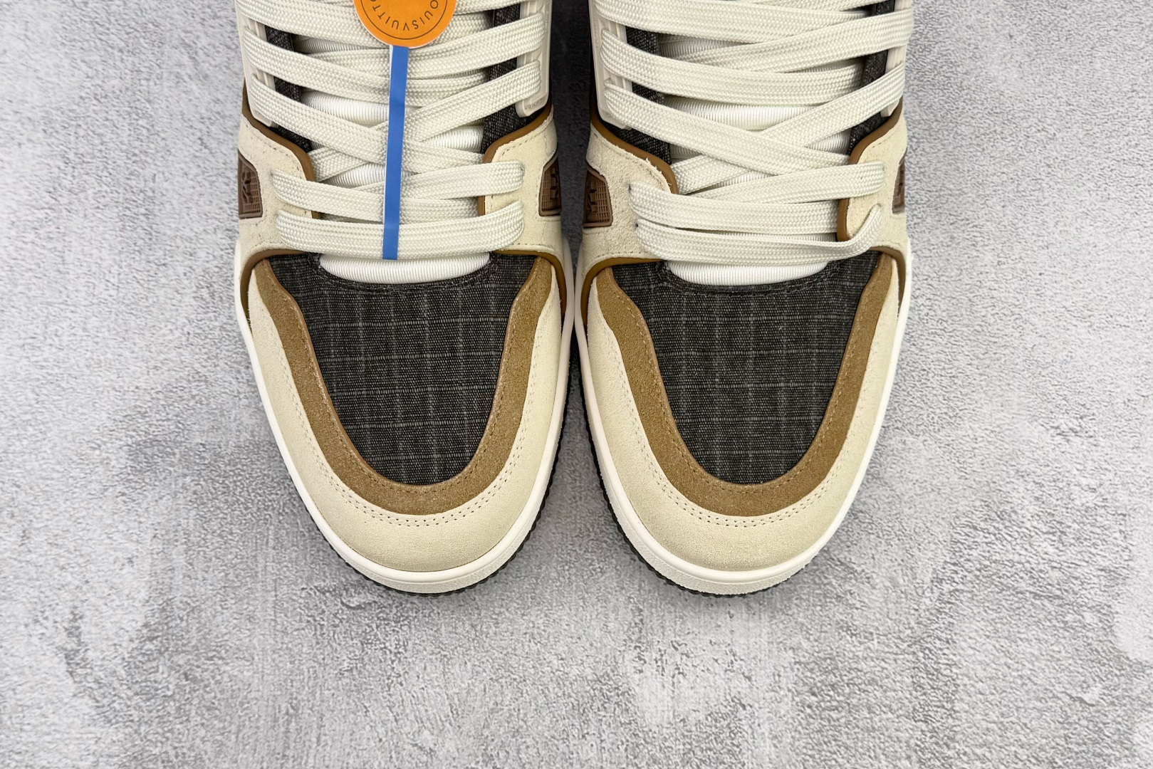 顶级纯原 LOUIS VUITTTrainer 棕色 1AHTFL