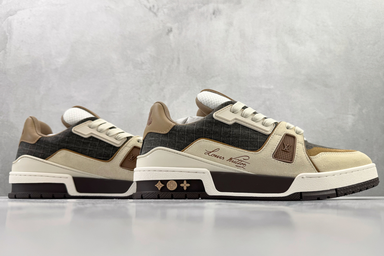 顶级纯原 LOUIS VUITTTrainer 棕色 1AHTFL