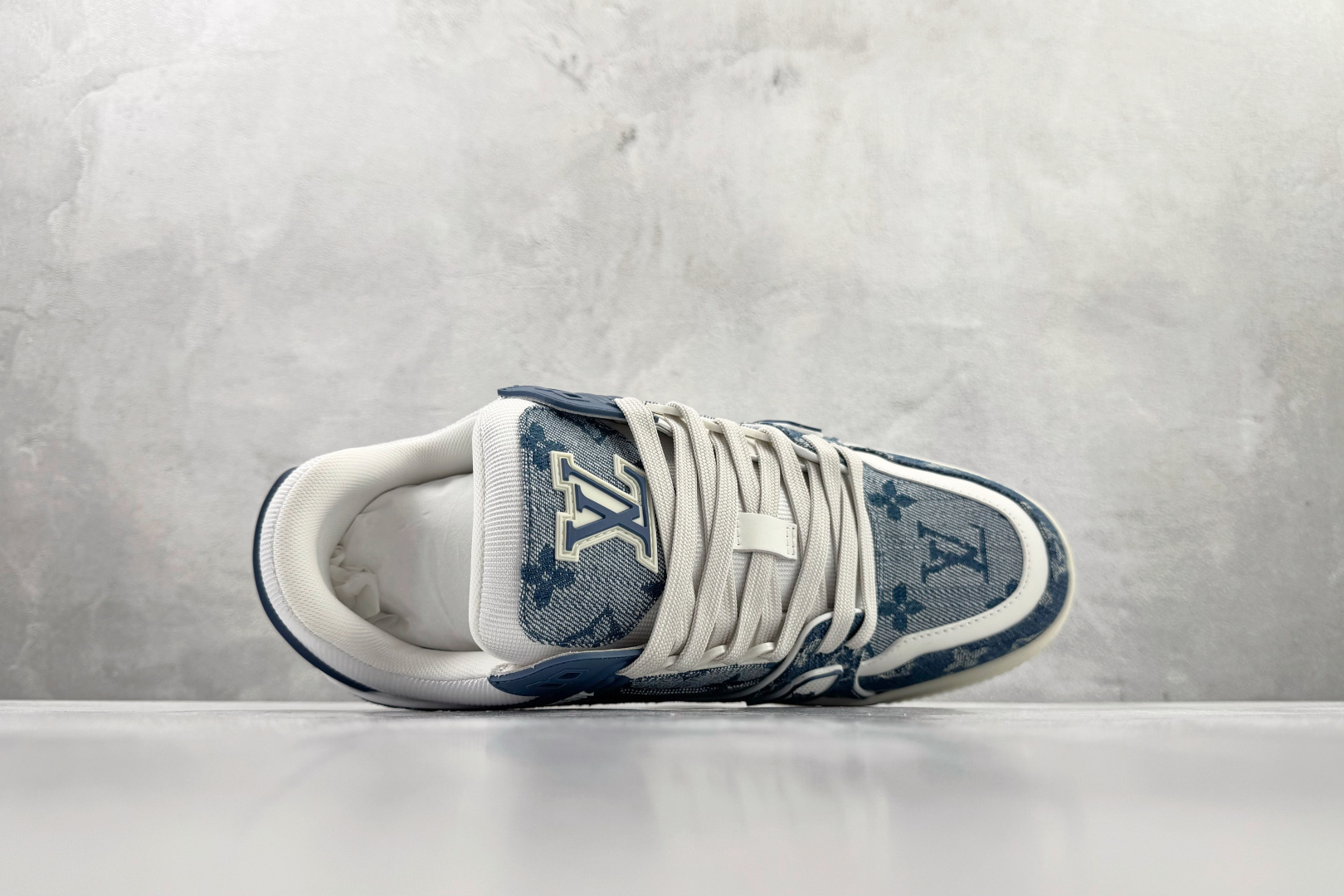 顶级纯原 LOUIS VUITTTrainer 蓝白 1ADHIT