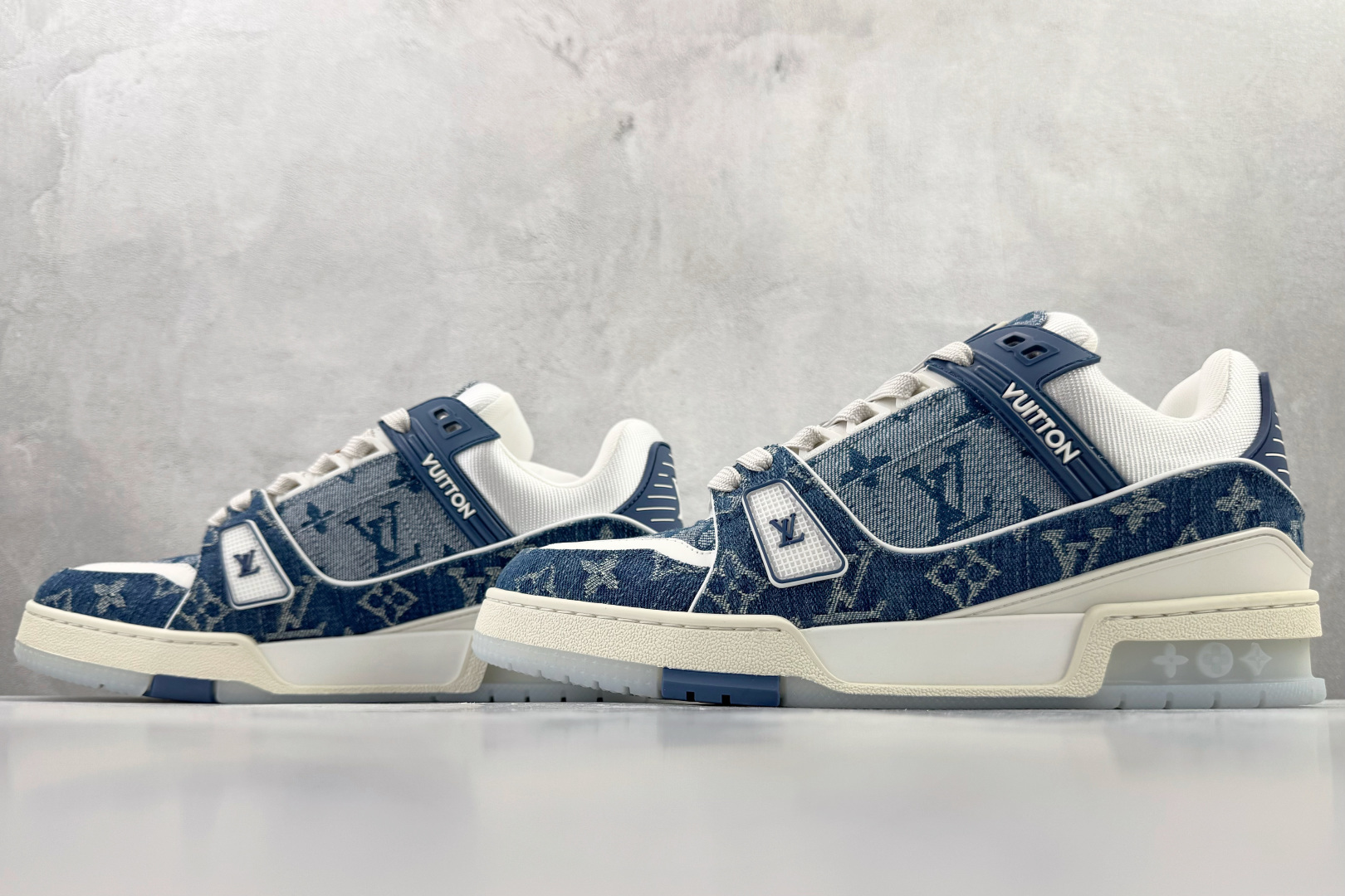 顶级纯原 LOUIS VUITTTrainer 蓝白 1ADHIT