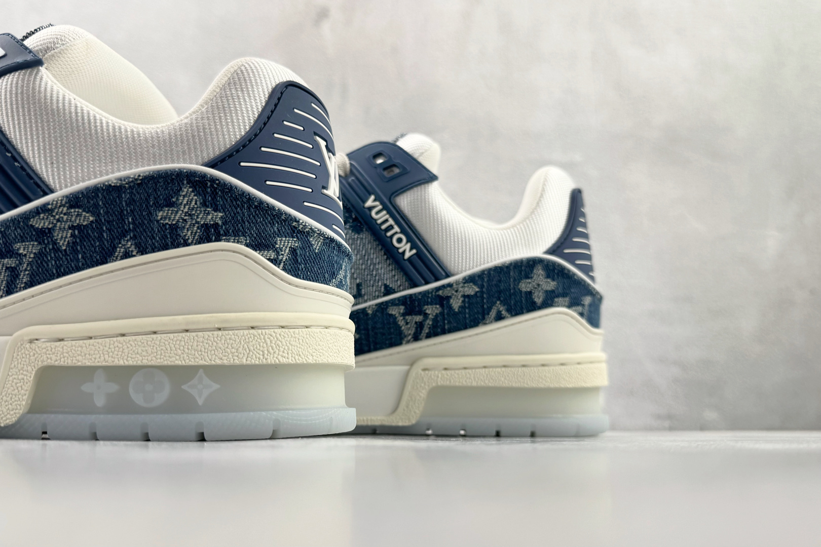 顶级纯原 LOUIS VUITTTrainer 蓝白 1ADHIT