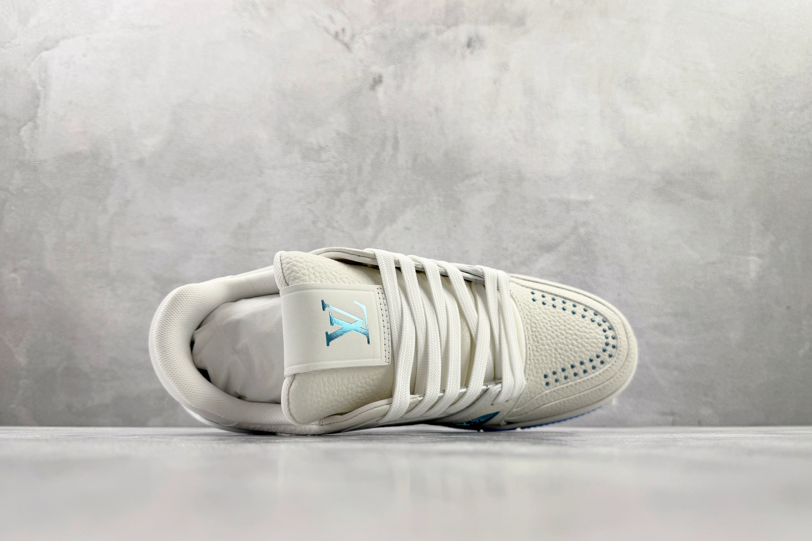 顶级纯原 LOUIS VUITTTrainer 海蓝 1AHTHO