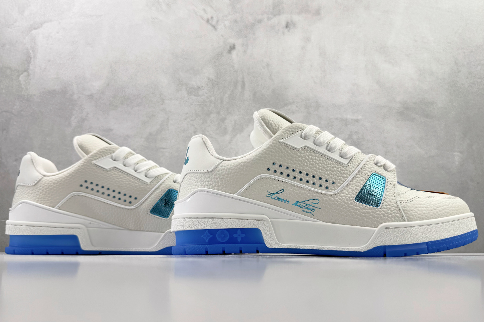 顶级纯原 LOUIS VUITTTrainer 海蓝 1AHTHO