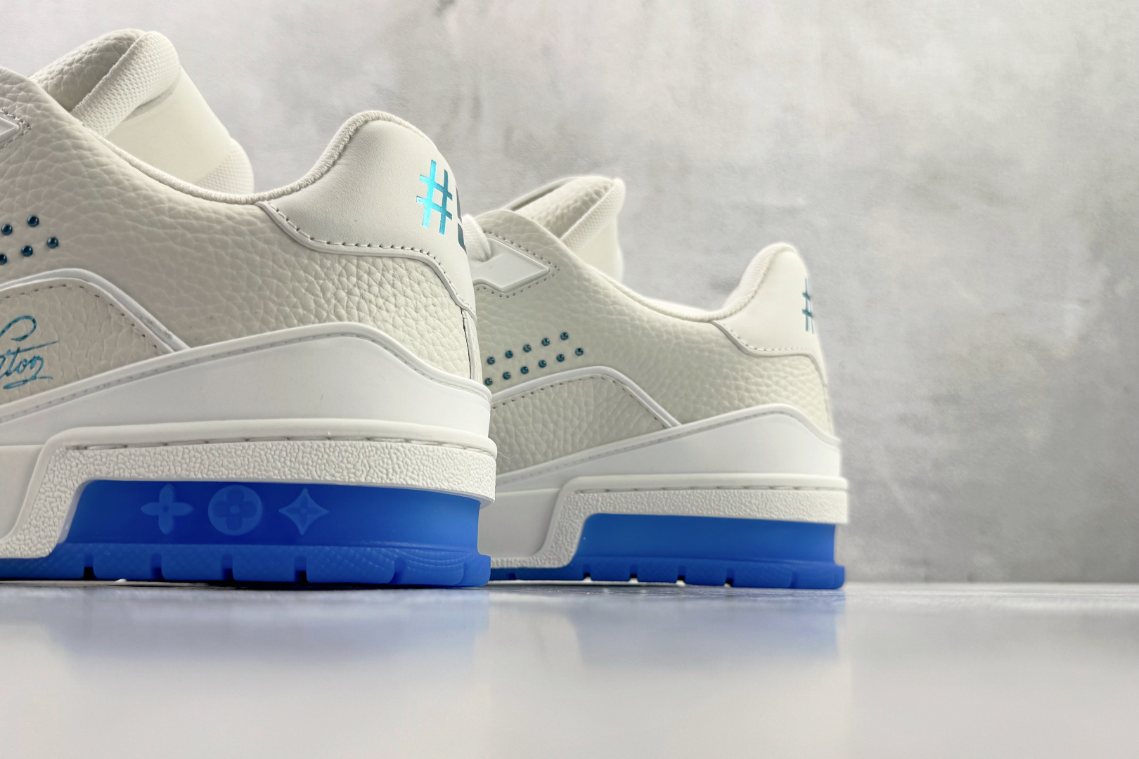 顶级纯原 LOUIS VUITTTrainer 海蓝 1AHTHO