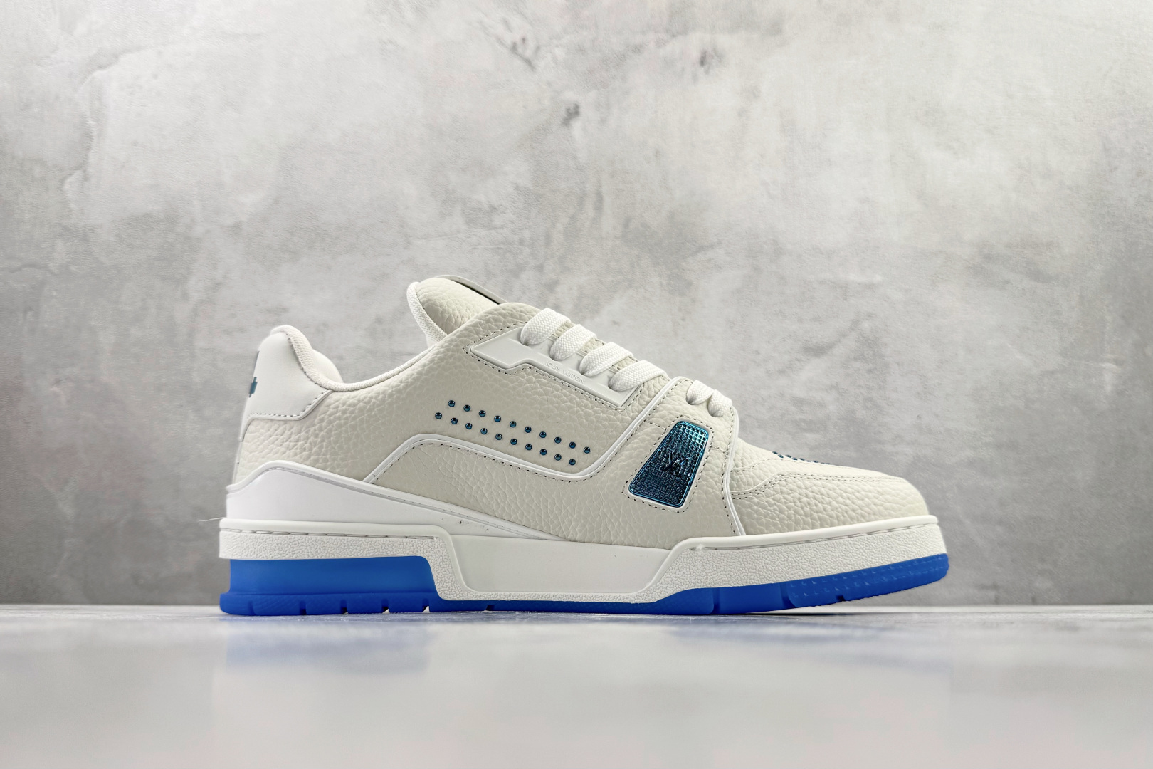 顶级纯原 LOUIS VUITTTrainer 海蓝 1AHTHO