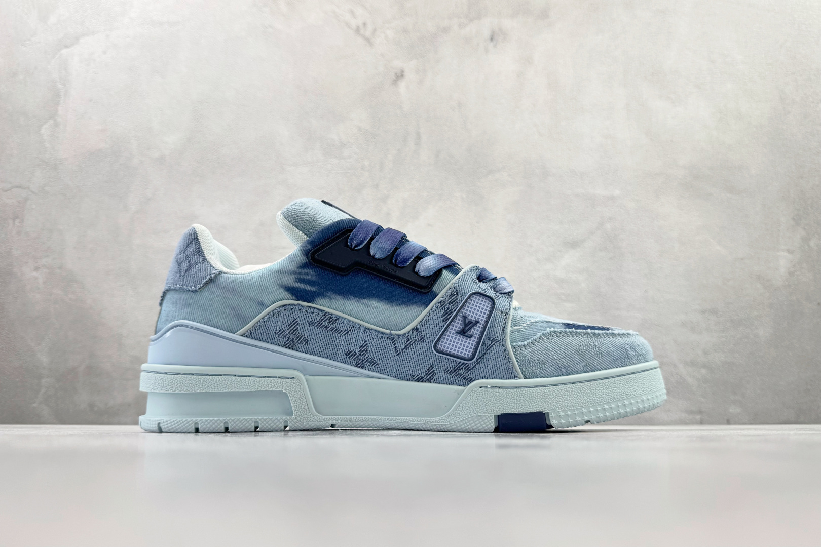 顶级纯原 LOUIS VUITTTrainer 牛仔蓝 1ACVN9 顶级纯原 LOUIS VUITTTrainer 牛仔蓝 1ACVN9