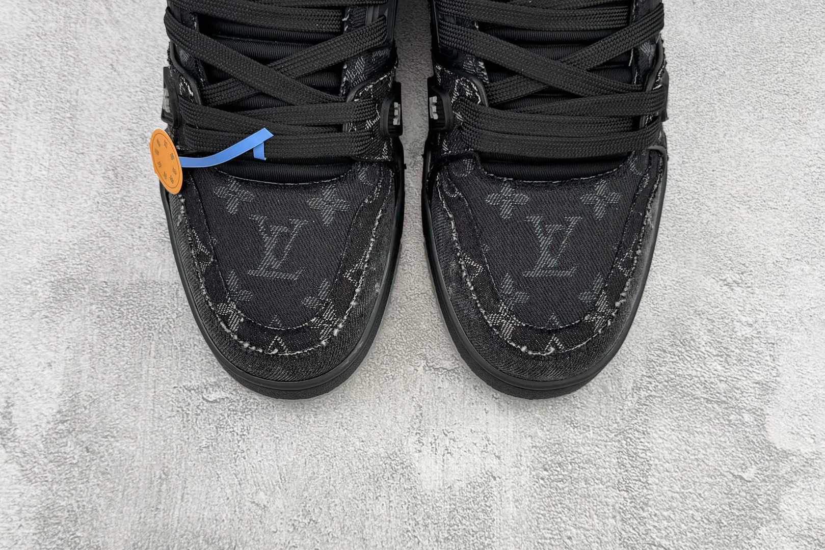 顶级纯原 LOUIS VUITTTrainer 黑色 1AC4ZB