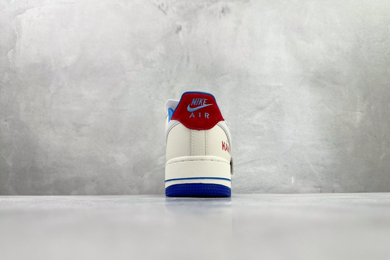 Nike Air Force 1'07 Low KAWS 米白蓝 SY1388-017