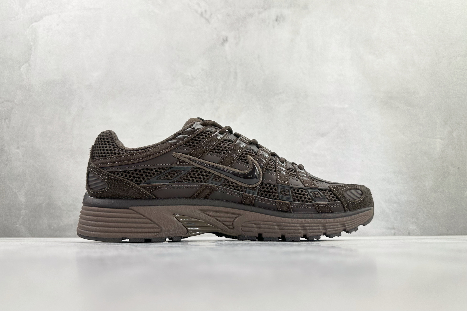 原鞋开发 原数据档案 Nike P-6000 棕色 HF0015-204-莆田鞋,莆田鞋货源,高仿鞋,高仿鞋货源,安福档口,莆田高仿鞋,莆田鞋批发,高仿鞋批发,莆田高仿运动鞋,高仿运动鞋,莆田运动鞋 原鞋开发 原数据档案 Nike P-6000 棕色 HF0015-204