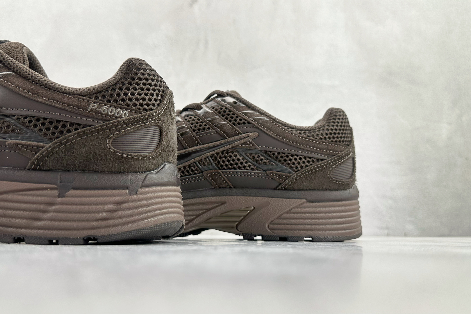 原鞋开发 原数据档案 Nike P-6000 棕色 HF0015-204-莆田鞋,莆田鞋货源,高仿鞋,高仿鞋货源,安福档口,莆田高仿鞋,莆田鞋批发,高仿鞋批发,莆田高仿运动鞋,高仿运动鞋,莆田运动鞋 原鞋开发 原数据档案 Nike P-6000 棕色 HF0015-204