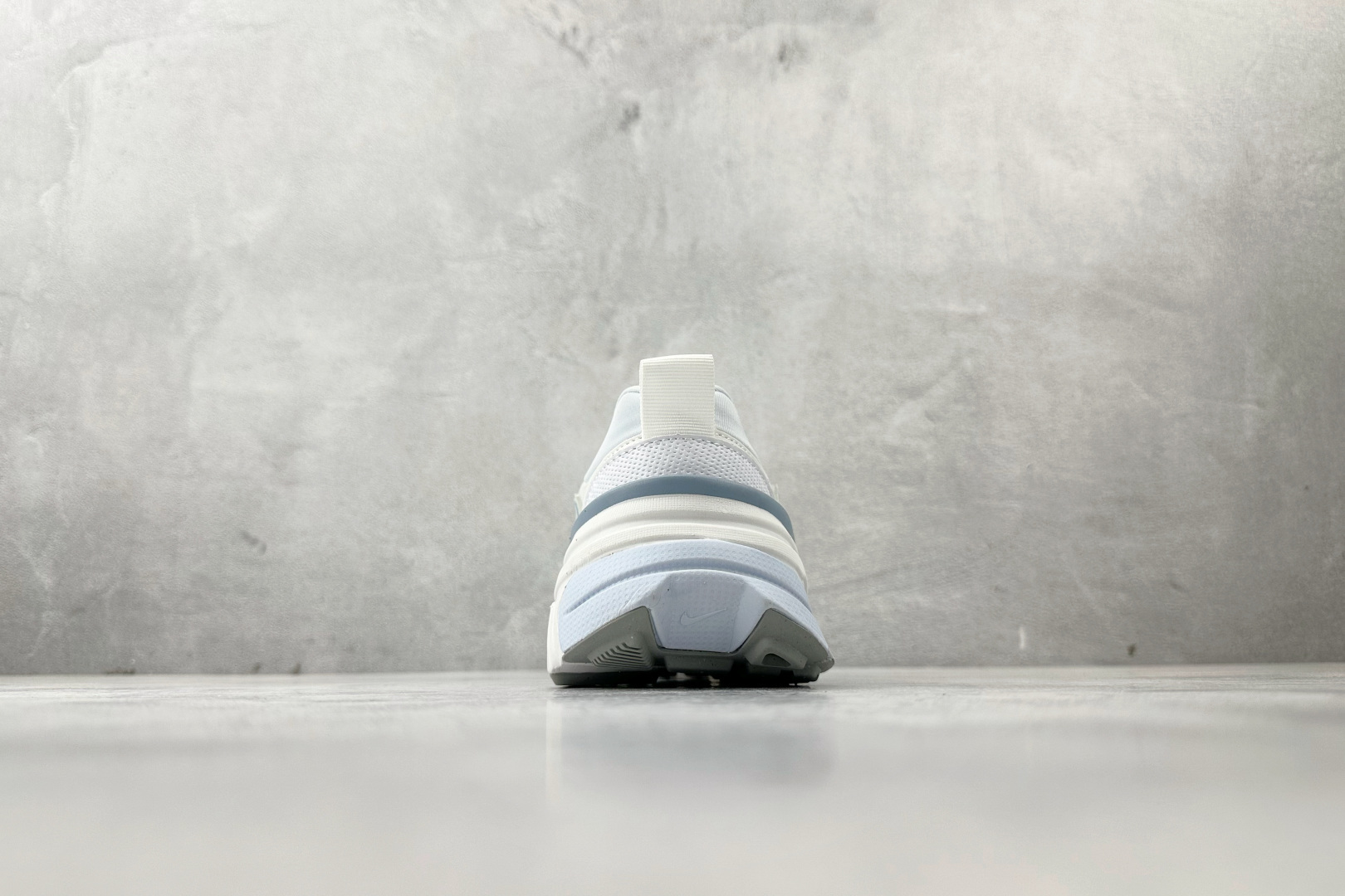 Nike V2K Run 白灰色 FD0736-009 Nike V2K Run 白灰色 FD0736-009