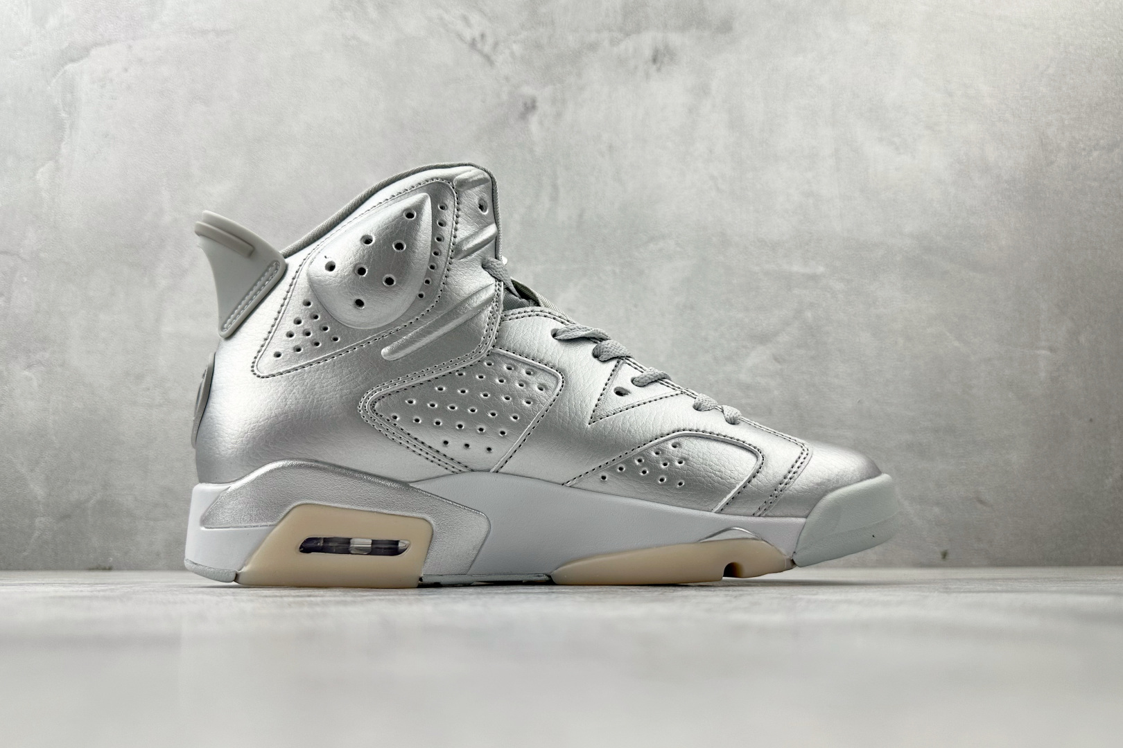 平台专供 Jordan Air Jordan 6 Retro 银色 IQ5135-001