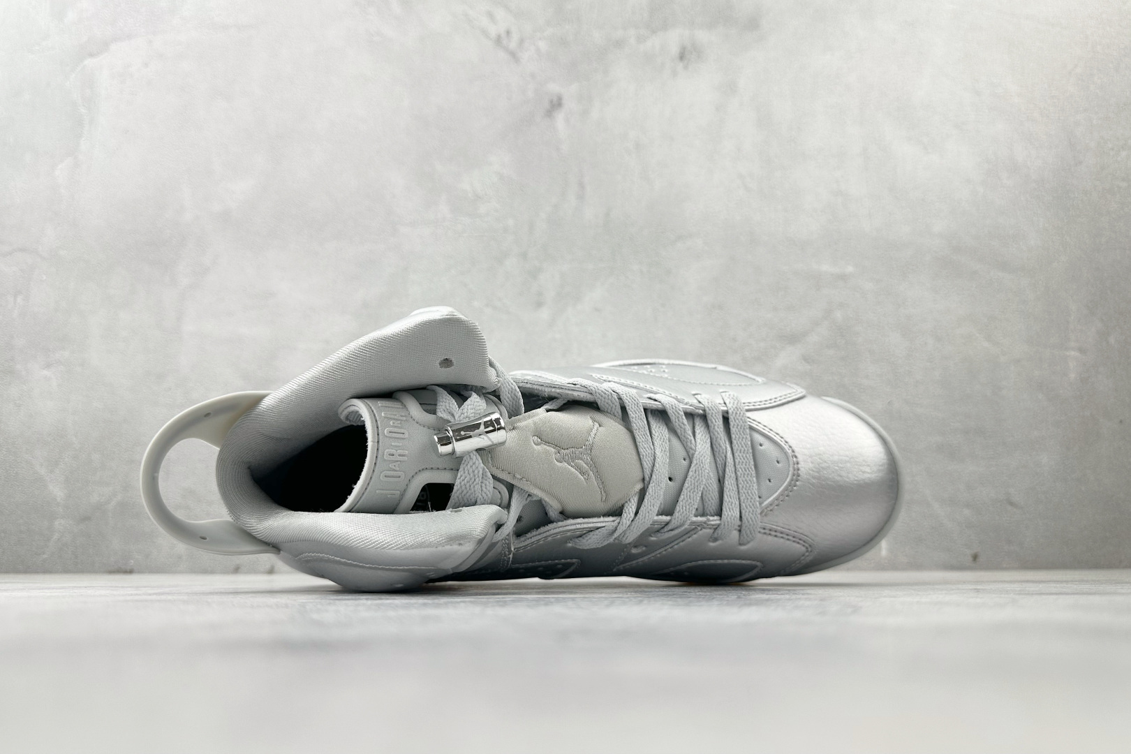 平台专供 Jordan Air Jordan 6 Retro 银色 IQ5135-001