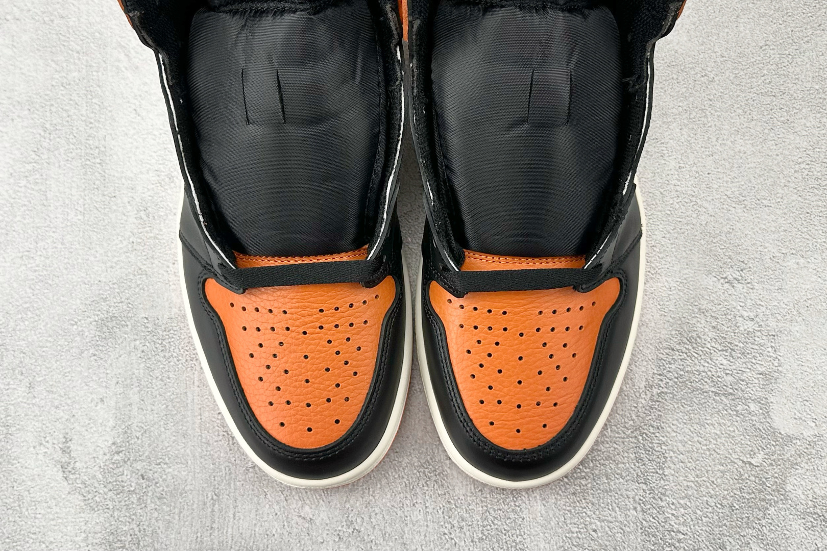Jordan Air Jordan 1 Shattered Backboard扣碎 2025复刻版 白黑橙 DZ5485-008 Jordan Air Jordan 1 Shattered Backboard扣碎 2025复刻版 白黑橙 DZ5485-008