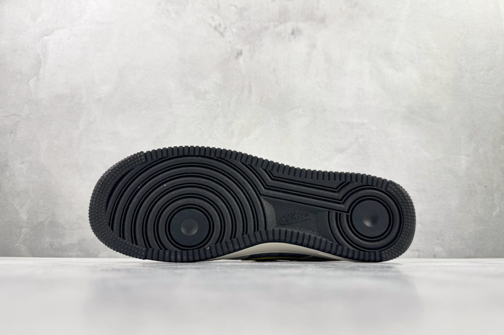 Nike Air Force 1'07 米白黑 SY1388-013 Nike Air Force 1'07 米白黑 SY1388-013