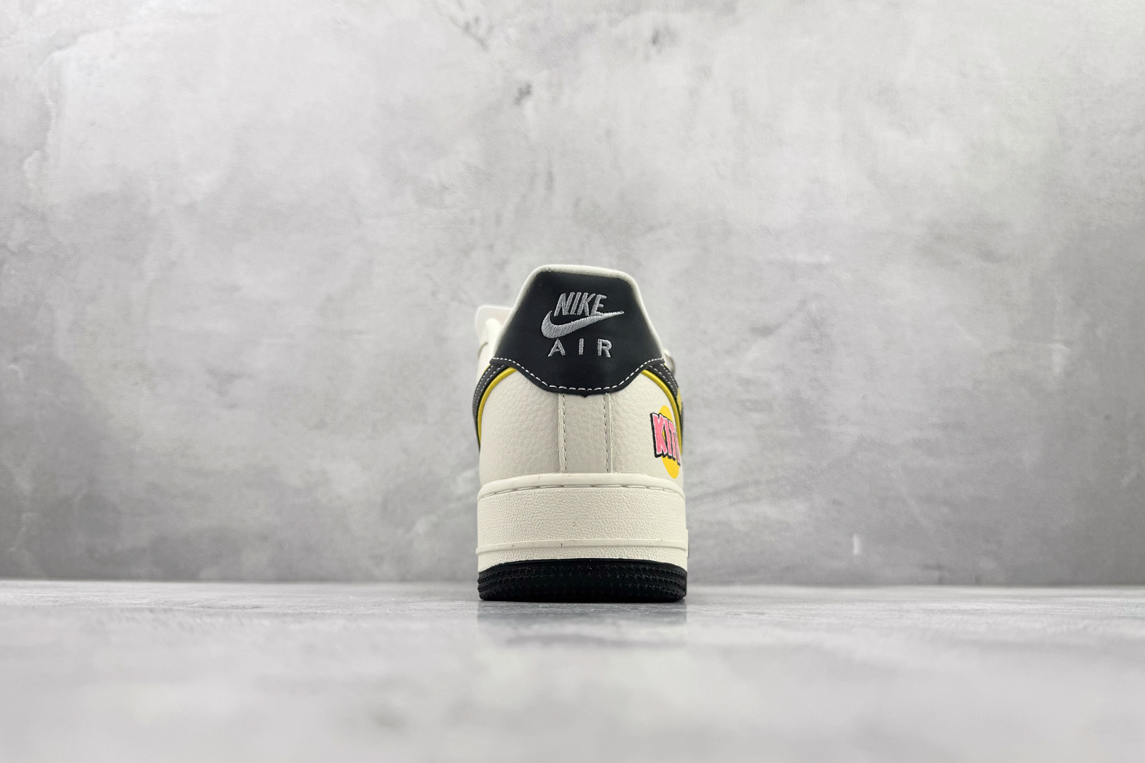 Nike Air Force 1'07 米白黑 SY1388-013 Nike Air Force 1'07 米白黑 SY1388-013