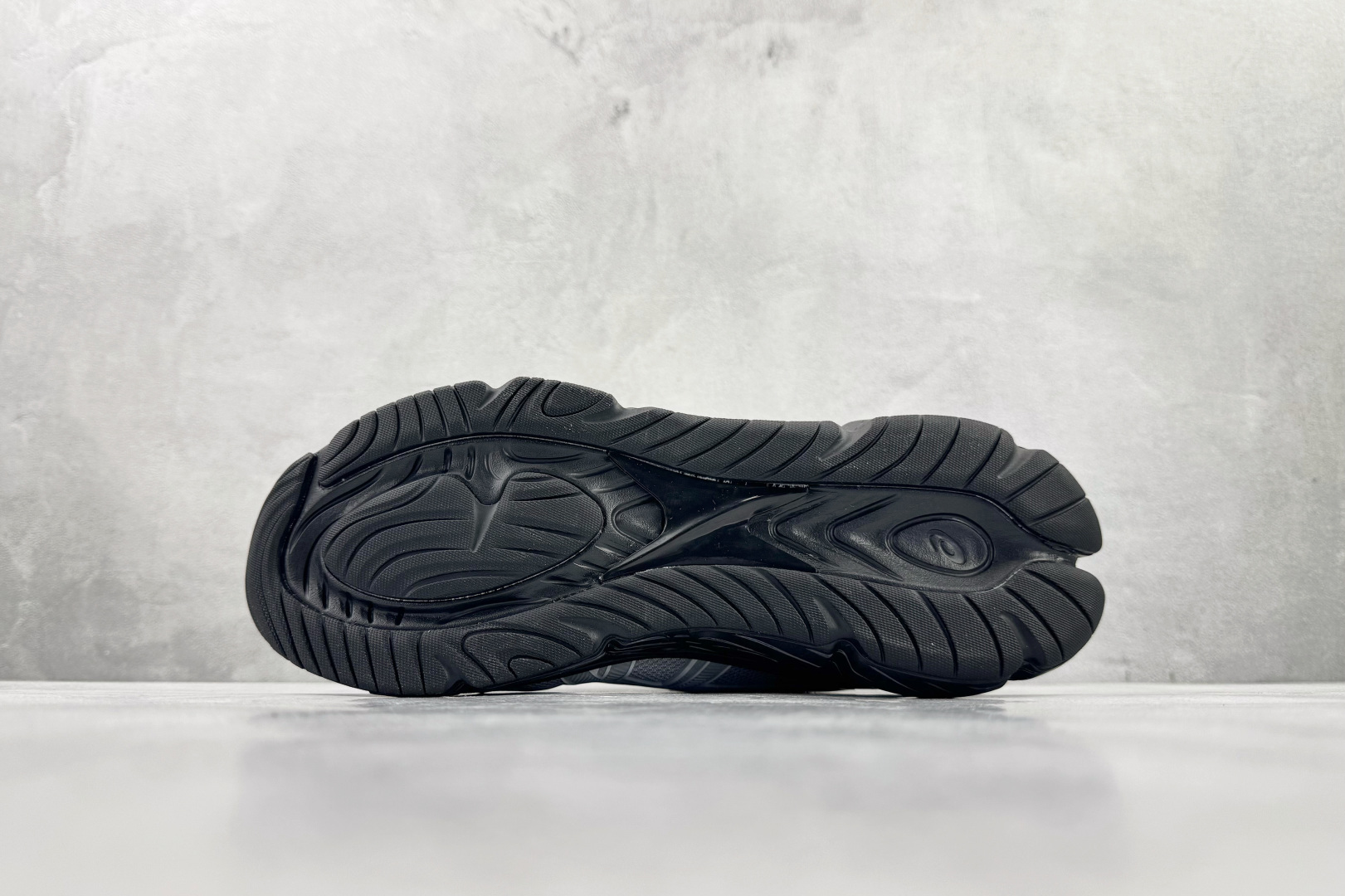 AS 本地💰210
C.P.Company x  Asics Gel-Quantum 360 VIII 银黑

货号：1203A507-020
尺码：36 36.5 37.5 38 38.5 39 40 40.5 41 42 42.5 43 44 44.5 45 
编码: 31