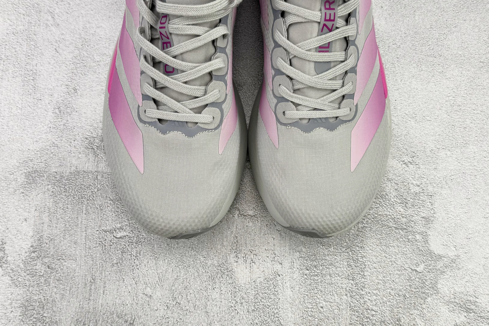 纯原 adidAdizero Evo SL 灰粉 JR2026