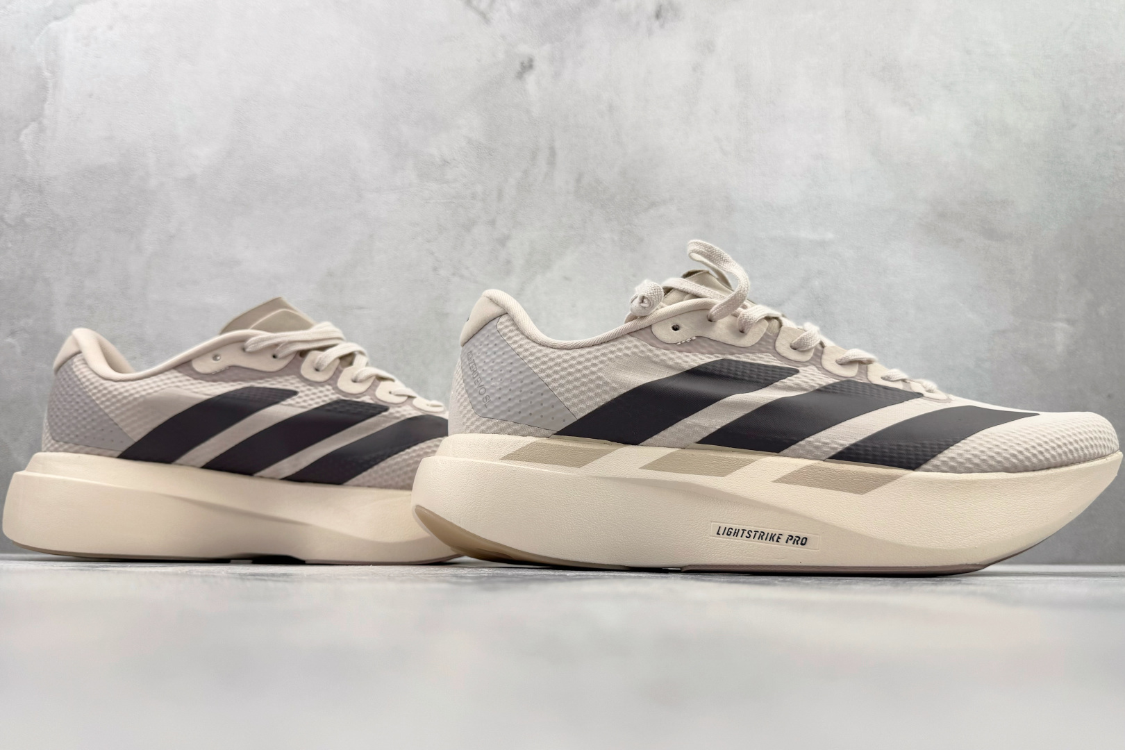 纯原 adidAdizero Evo SL 灰褐 JR2025 纯原 adidAdizero Evo SL 灰褐 JR2025