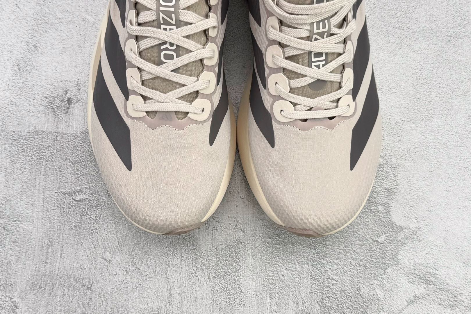 纯原 adidAdizero Evo SL 灰褐 JR2025 纯原 adidAdizero Evo SL 灰褐 JR2025