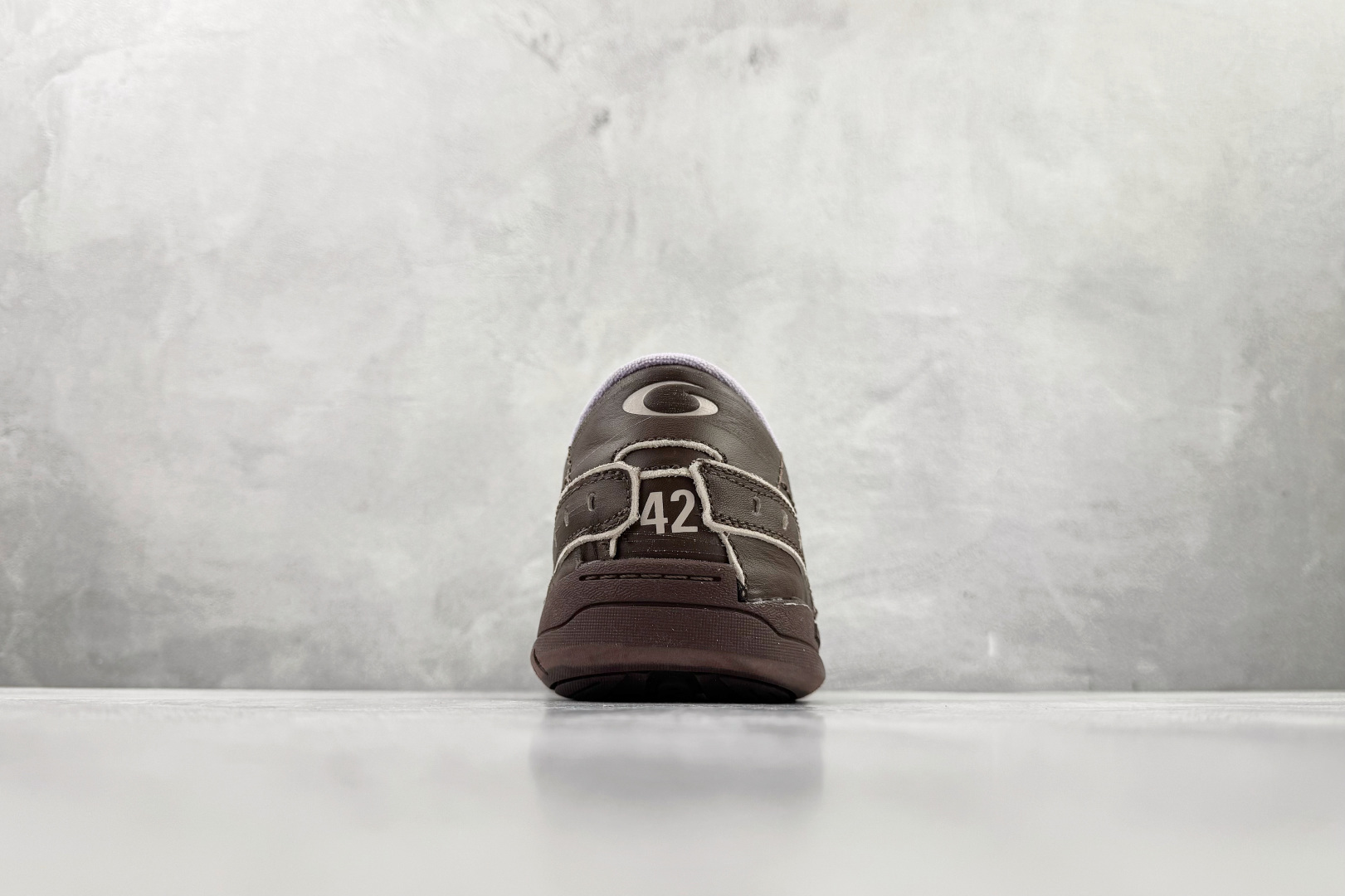 全新工厂开发 Balenciaga巴黎世家 Hamptons Worn-Out 棕色 841763WCURS2050