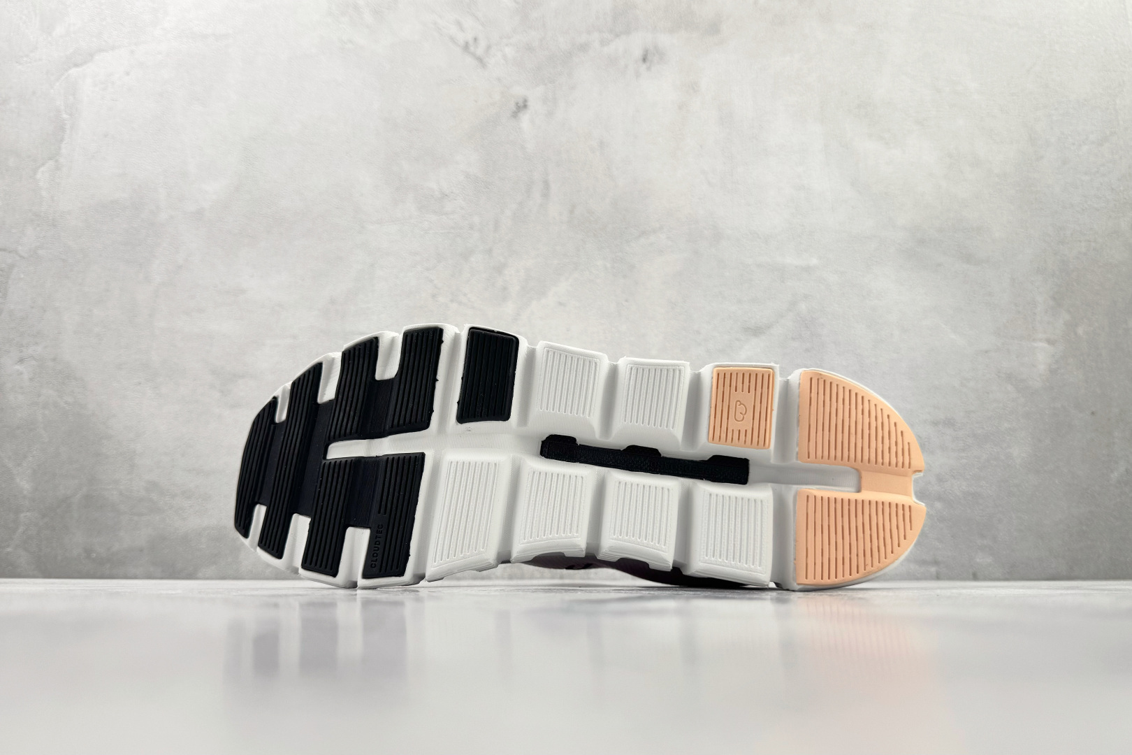 On昂跑 Cloud 6 Push 粉橙色 3MF10052998