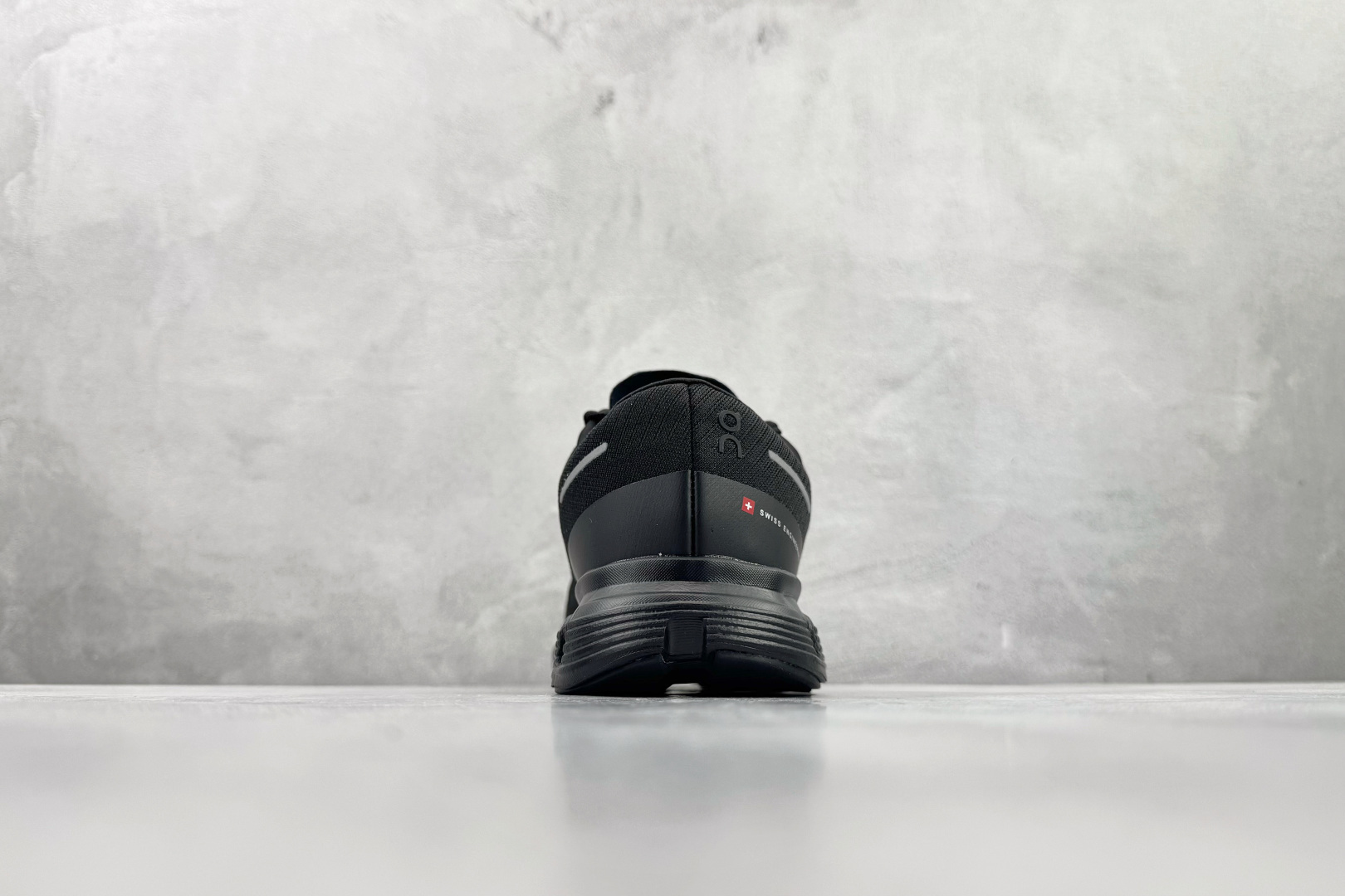 On昂跑 Cloud 6 Push 黑色 3MF10053002