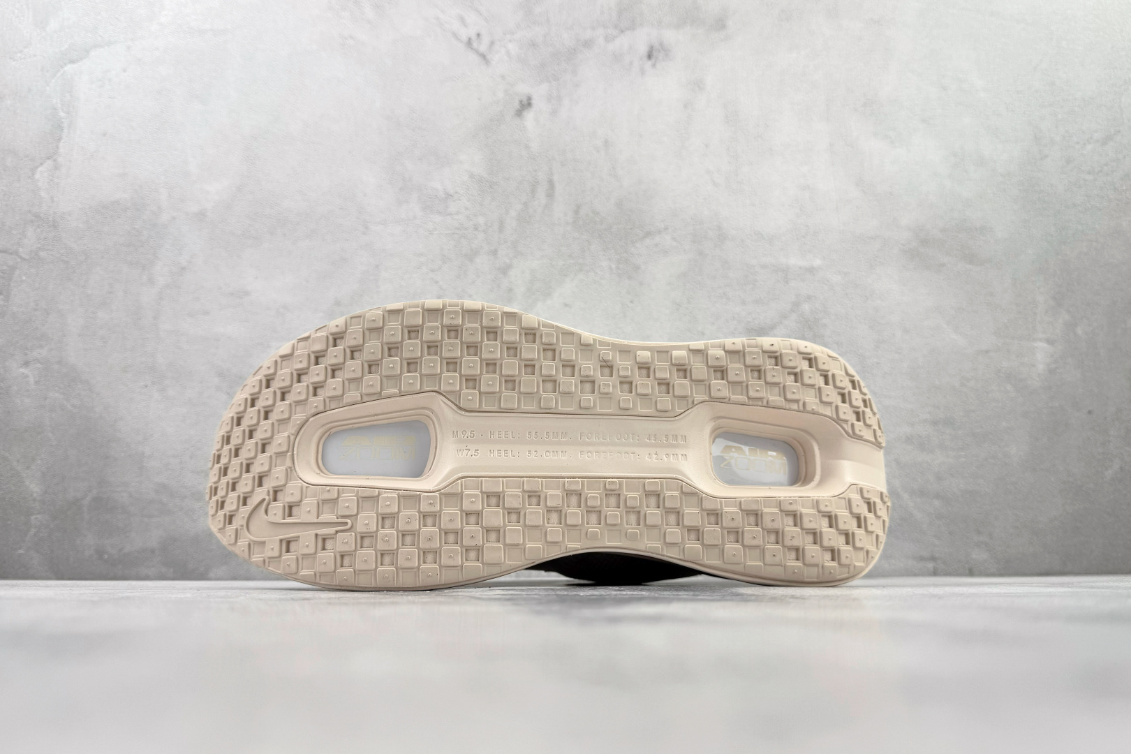 Nike Vomero Vomero Premium 白色 HQ2050-835