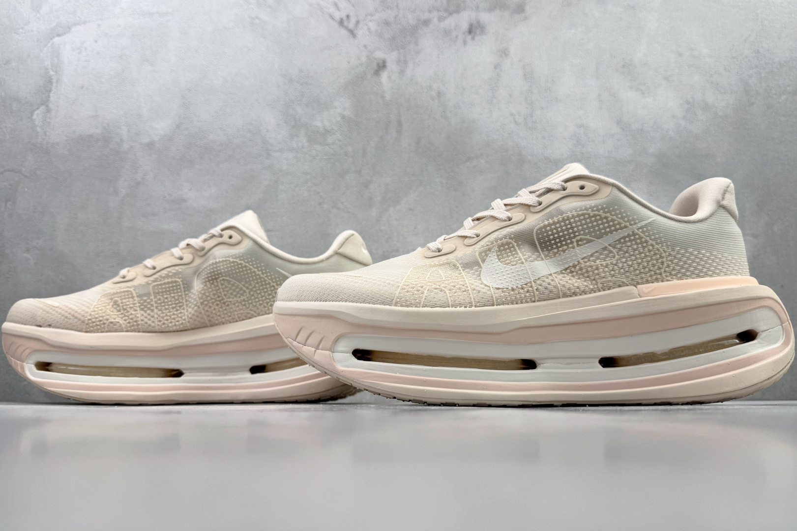 Nike Vomero Vomero Premium 白色 HQ2050-835