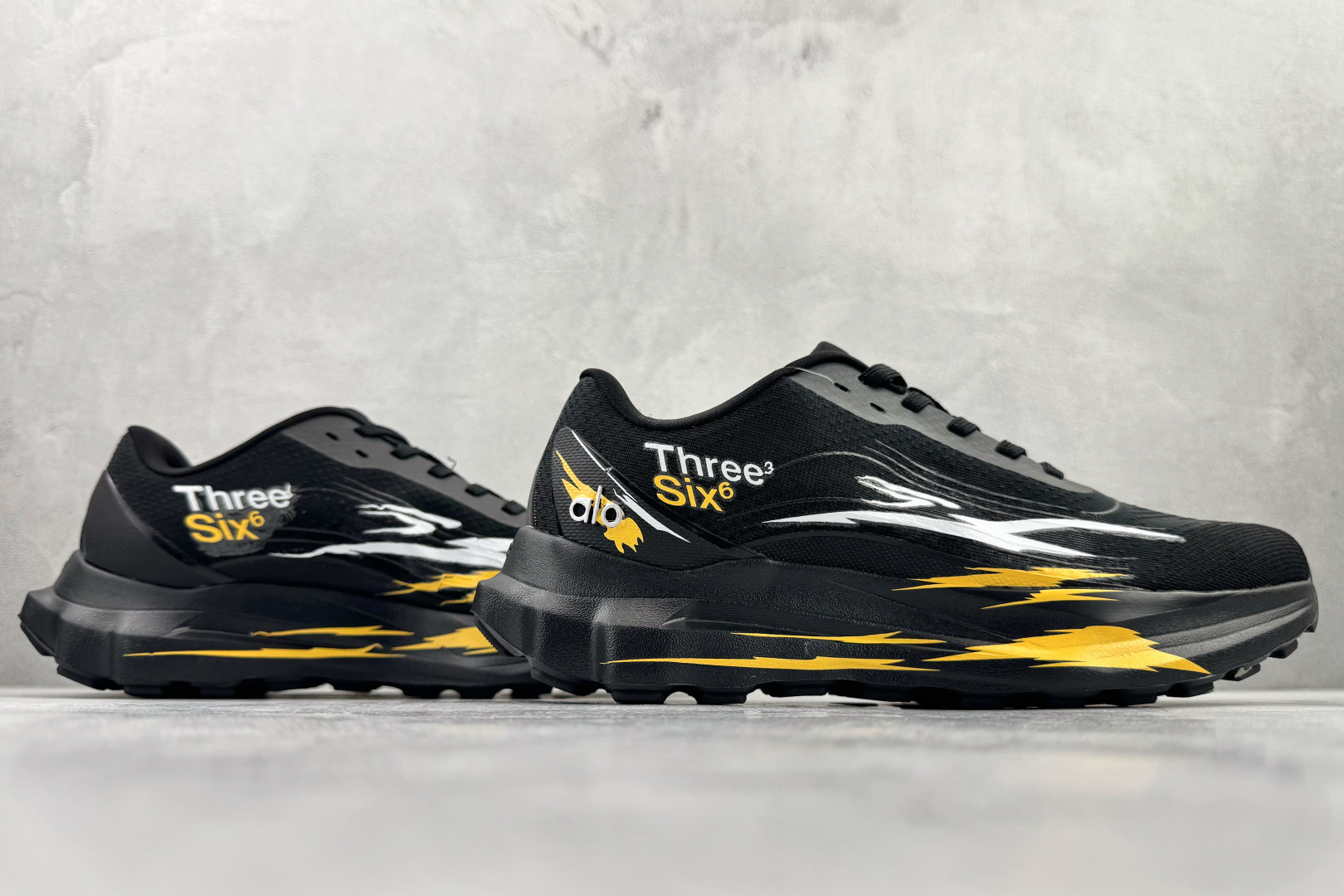 定制球鞋alo yoga Alo Runner 行走星球 黑灰黄 A0590U-Black-莆田鞋,莆田鞋货源,高仿鞋,高仿鞋货源,安福档口,莆田高仿鞋,莆田鞋批发,高仿鞋批发,莆田高仿运动鞋,高仿运动鞋,莆田运动鞋 定制球鞋alo yoga Alo Runner 行走星球 黑灰黄 A0590U-Black