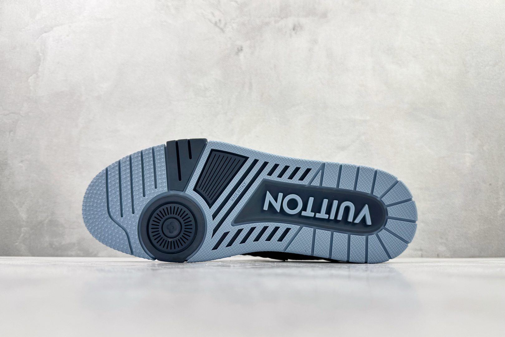 顶级纯原 LOUIS VUITTTrainer 蓝色 1AC4YR