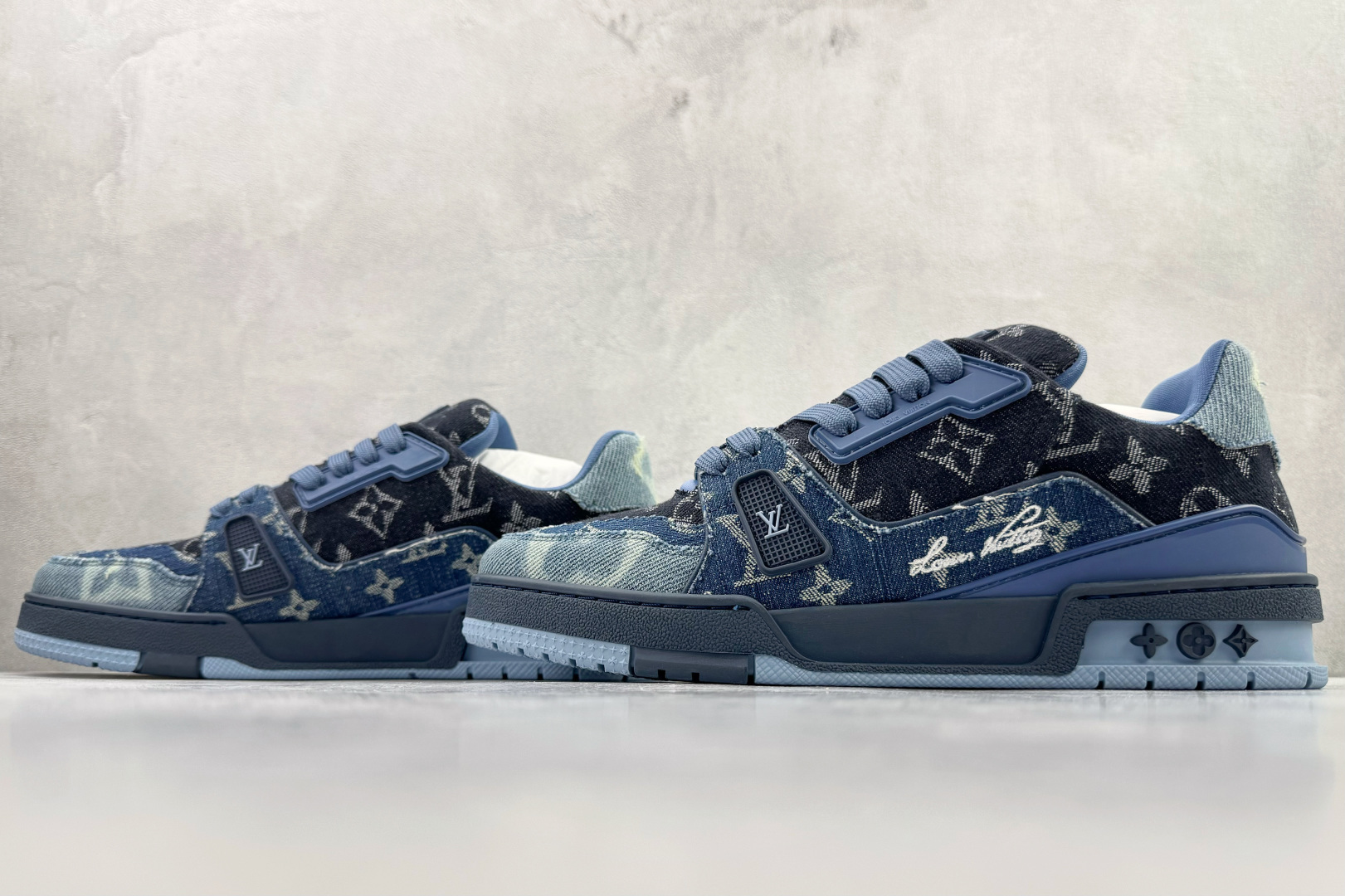 顶级纯原 LOUIS VUITTTrainer 蓝色 1AC4YR