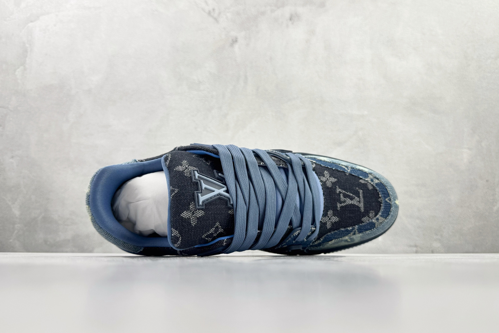 顶级纯原 LOUIS VUITTTrainer 蓝色 1AC4YR