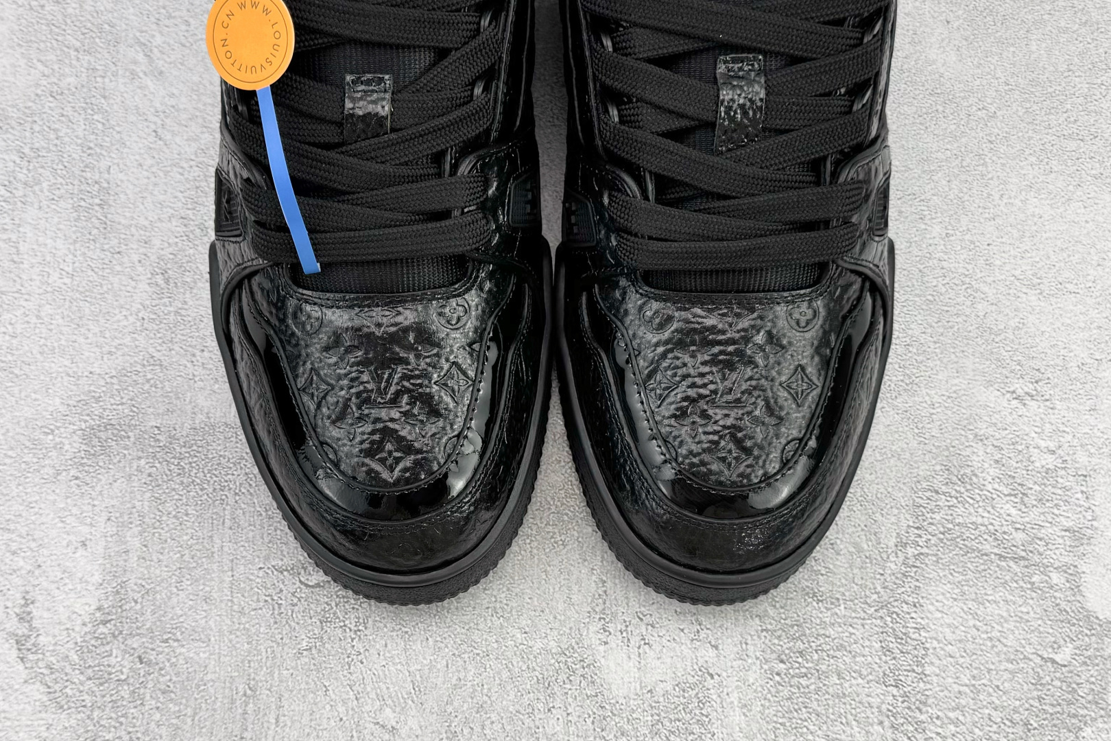 顶级纯原 LOUIS VUITTTrainer 黑色 1AHTA3