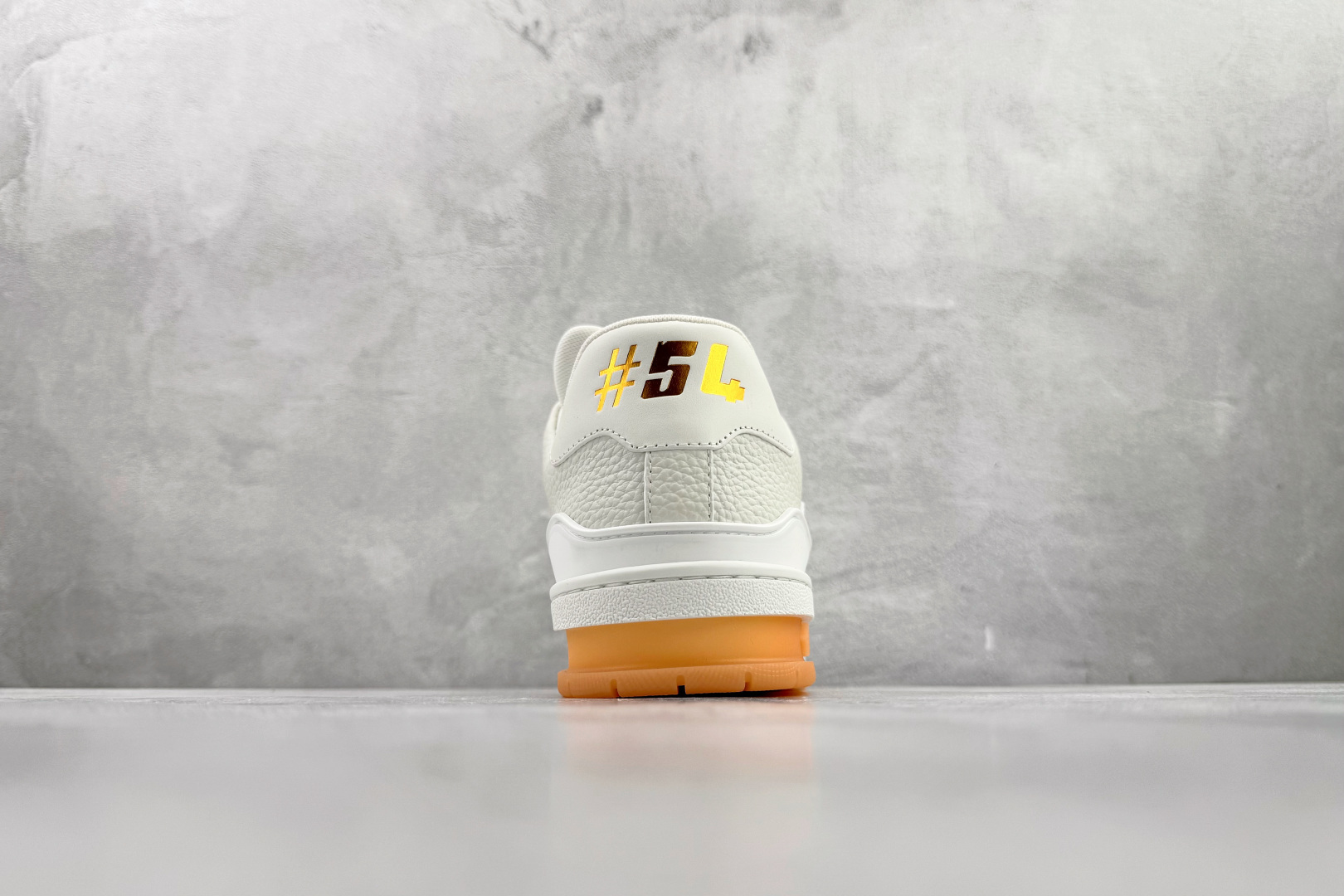 顶级纯原 LOUIS VUITTTrainer 白橙 1AHTGO