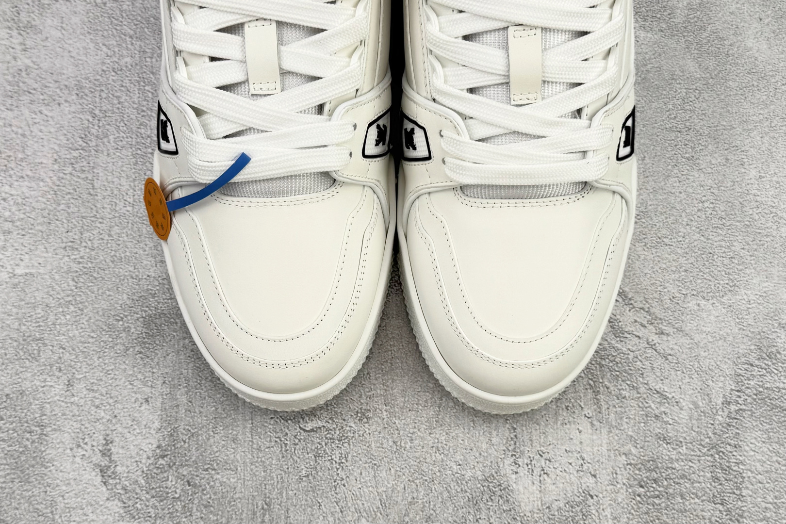 顶级纯原 LOUIS VUITTx Nigo 联名款 Trainer FW25 白色 1AIKR3