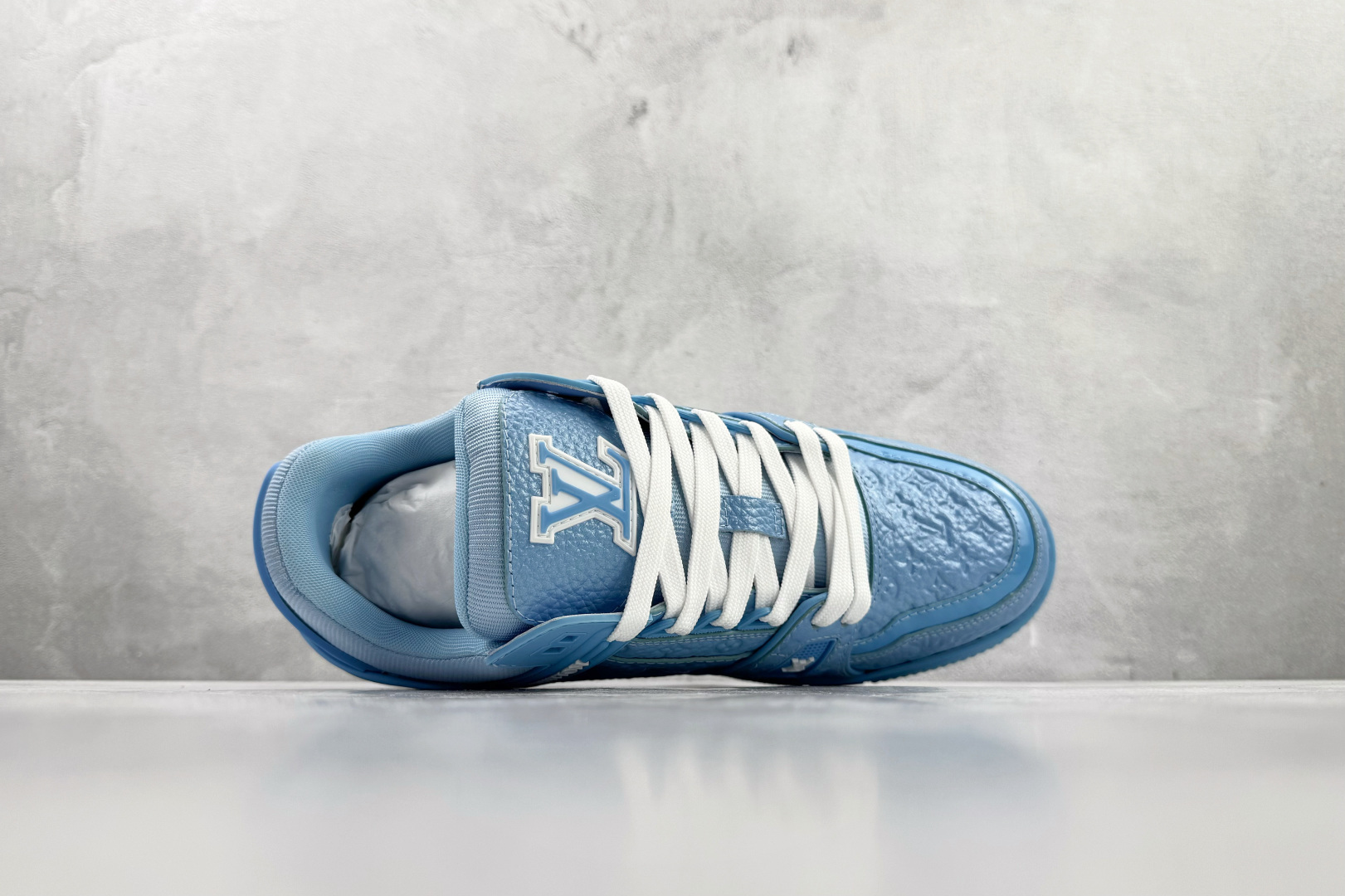 顶级纯原 LOUIS VUITTTrainer 蓝色 1AHTB7