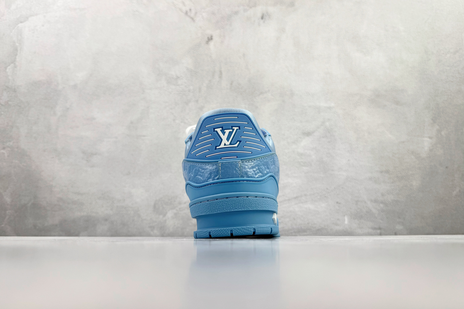 顶级纯原 LOUIS VUITTTrainer 蓝色 1AHTB7